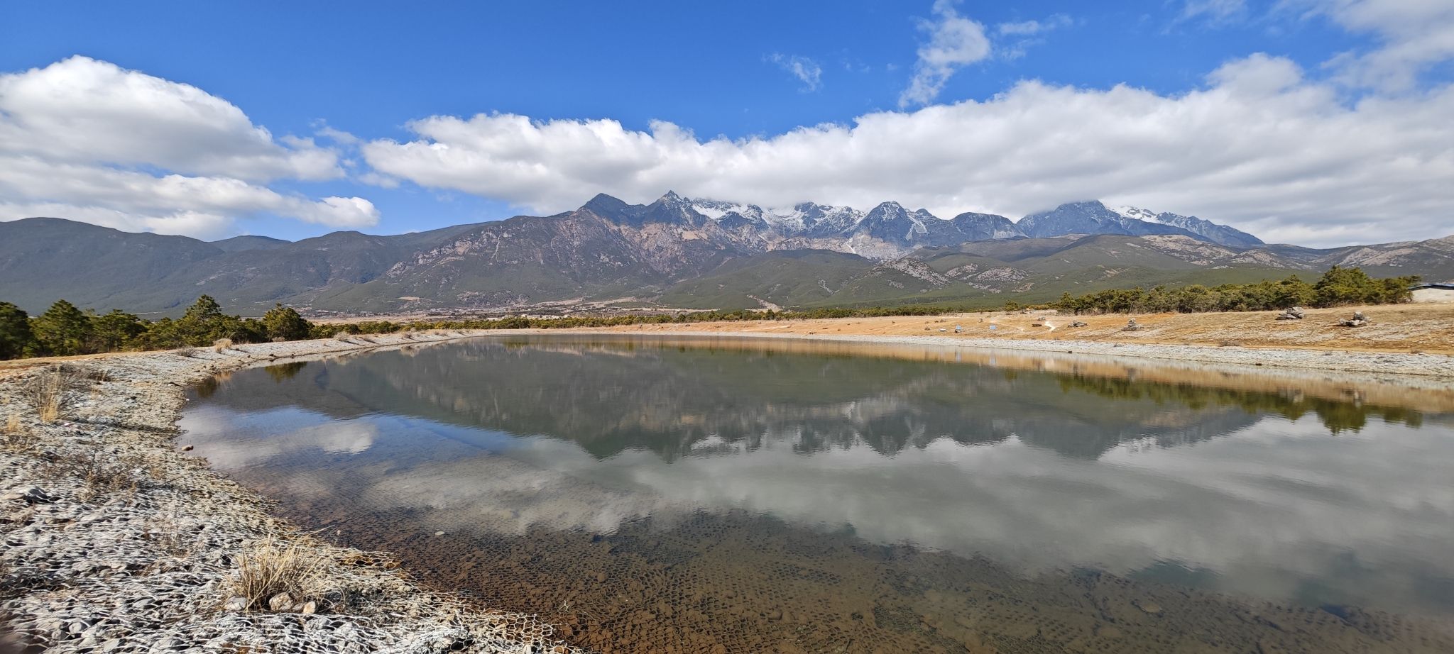 Lijiang Yuhu Scenic Area
