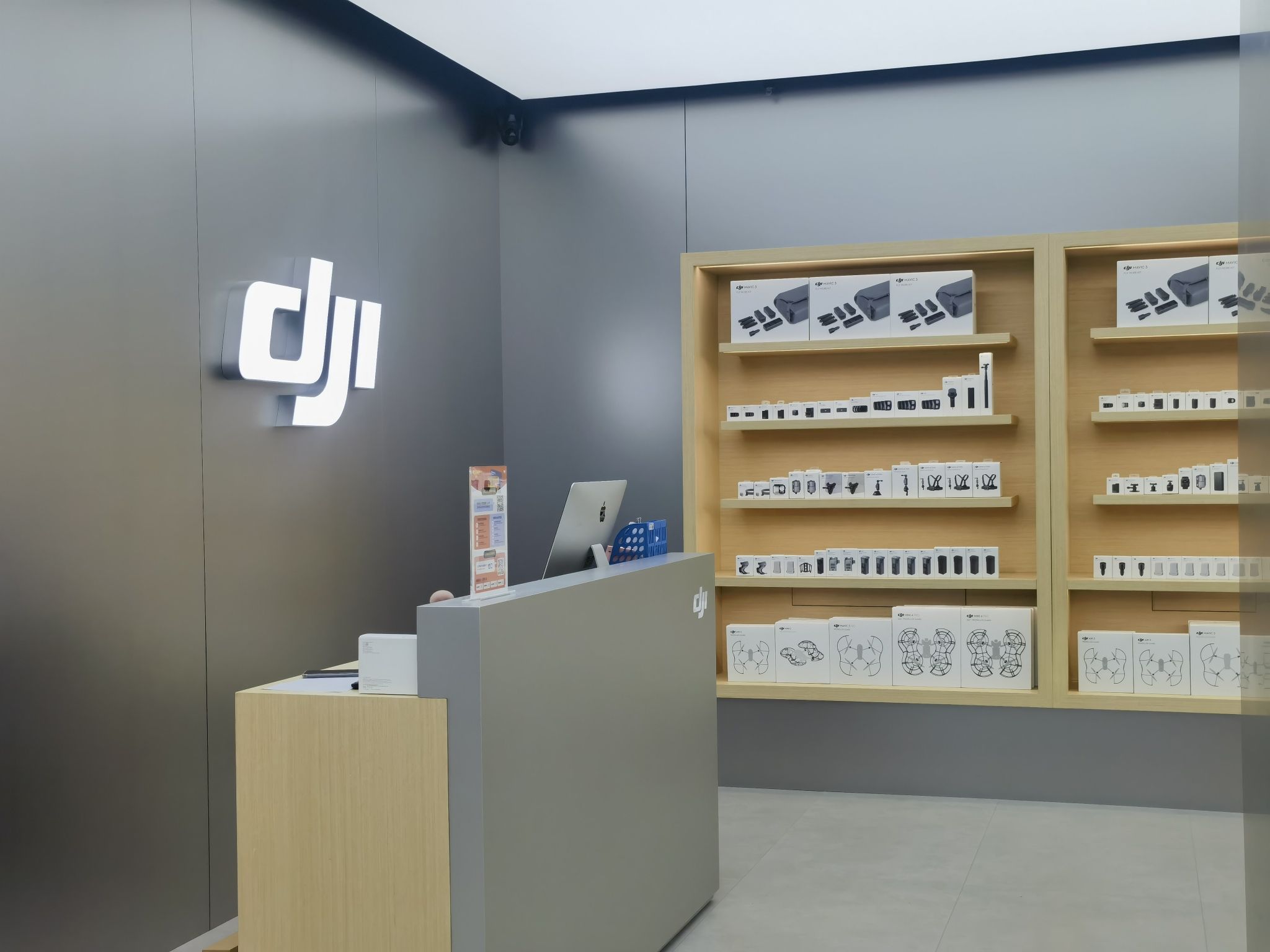 Apple授权专营店(西安荟聚店)