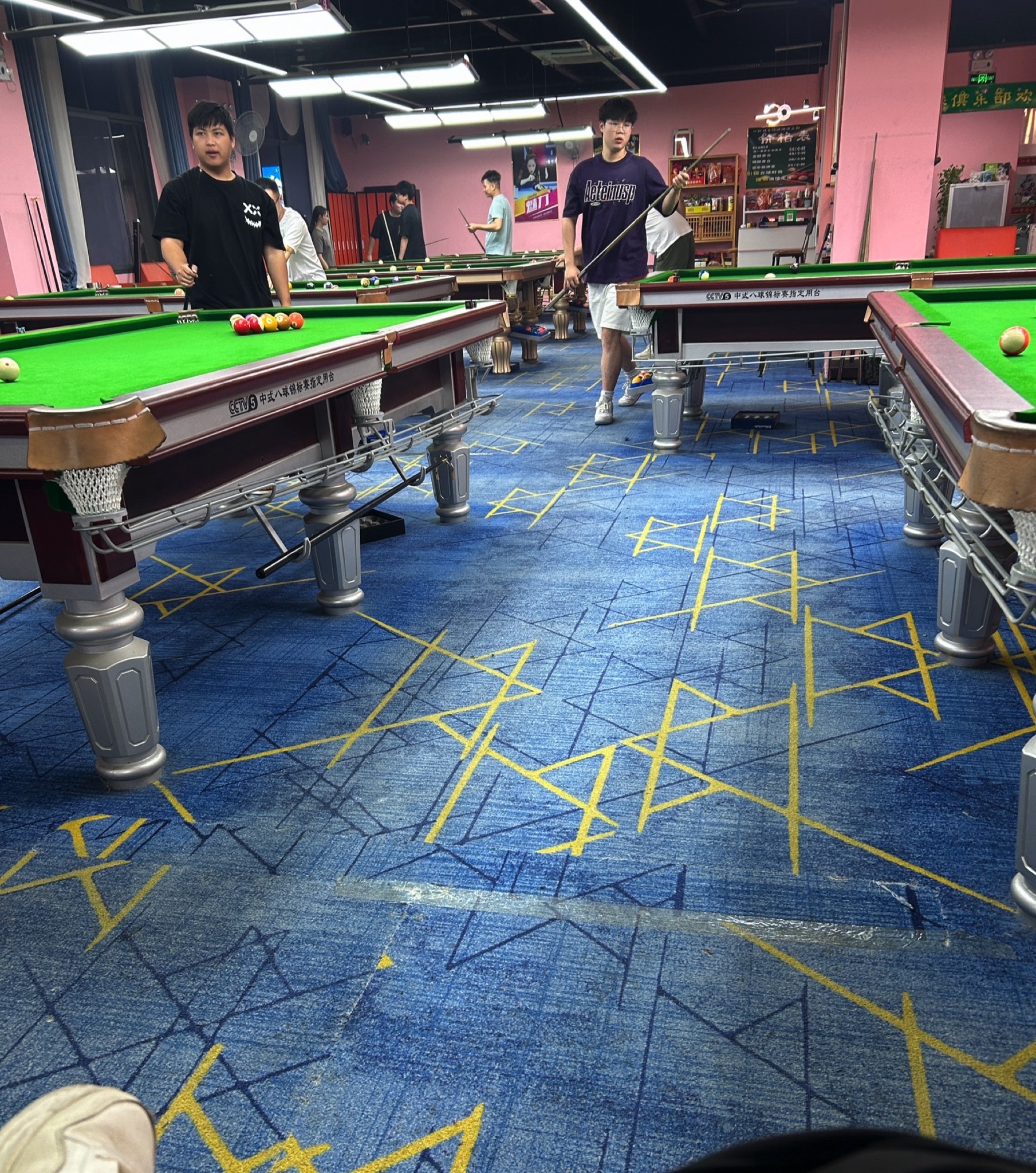 场地封面-一杆情台球俱乐部