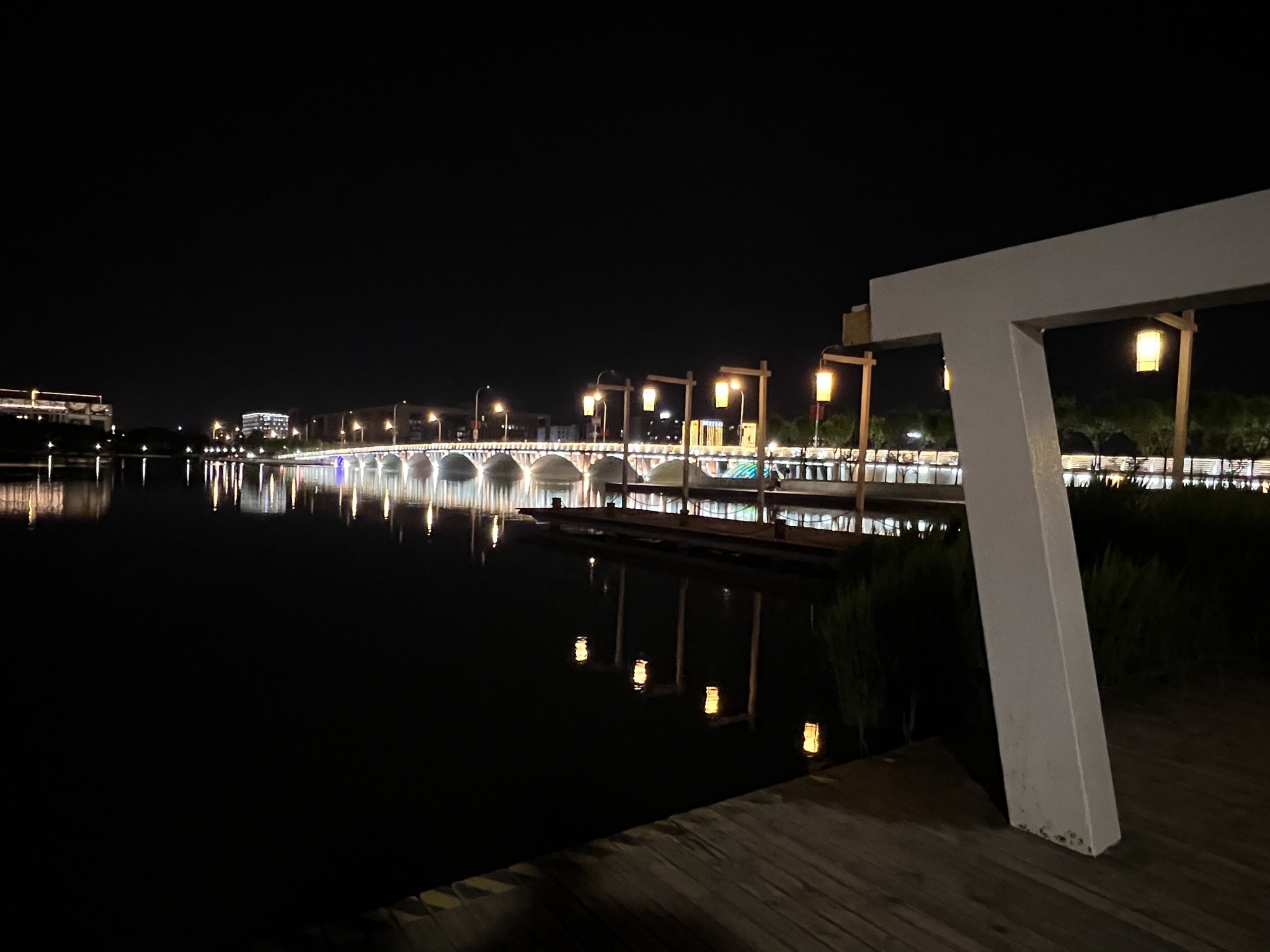 东湖绿地广场