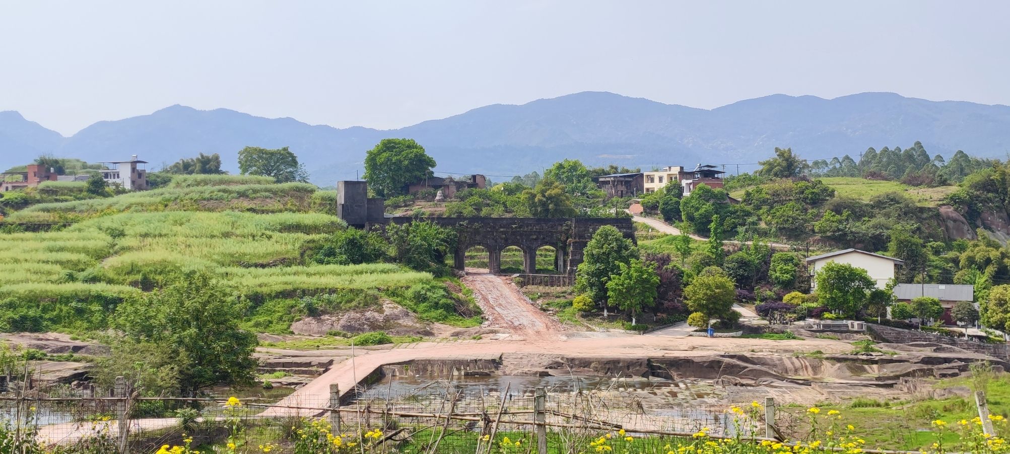 云雾花涧万亩梯田会客厅旅行图片 3