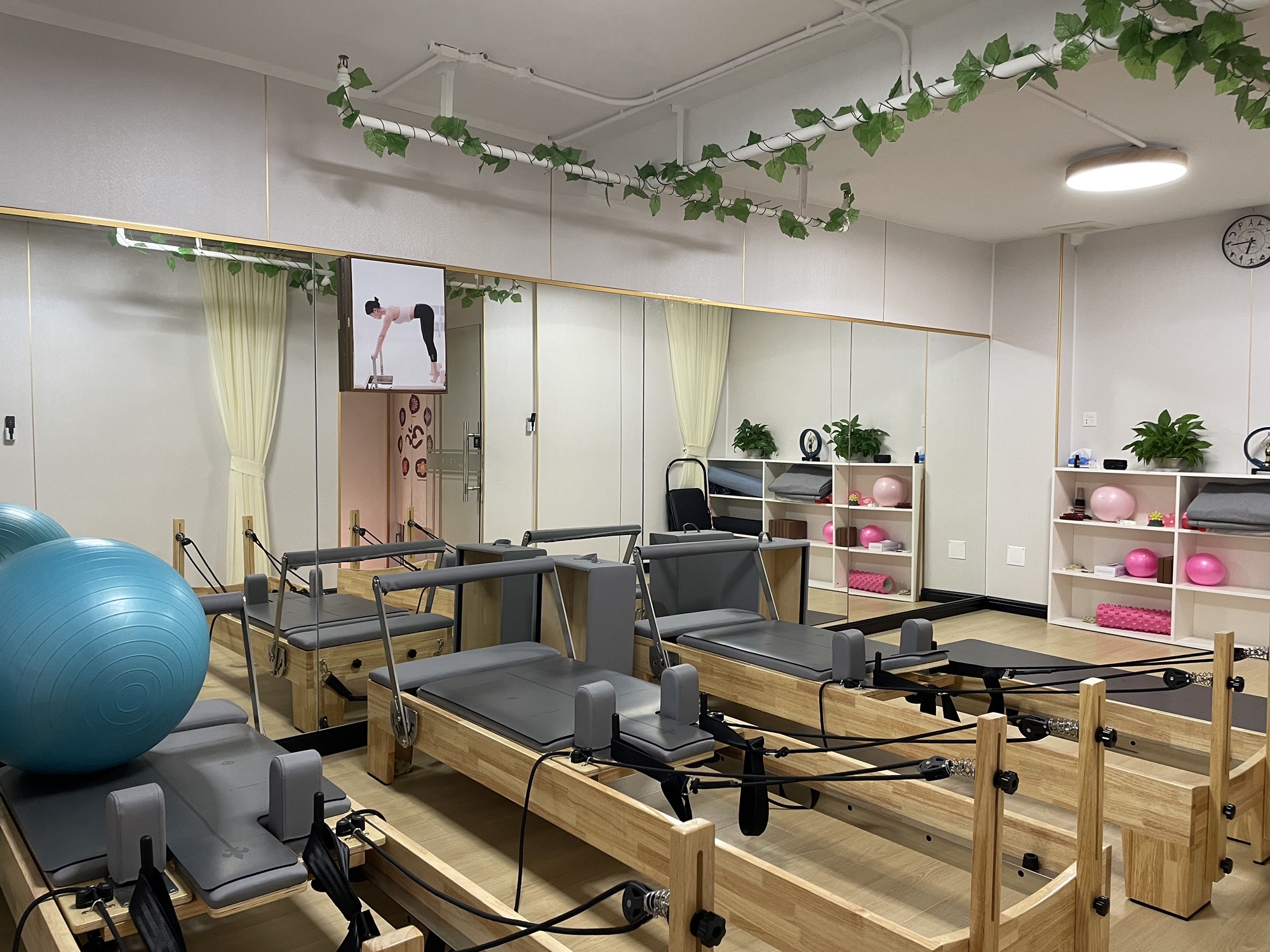 场地封面-微尘瑜伽