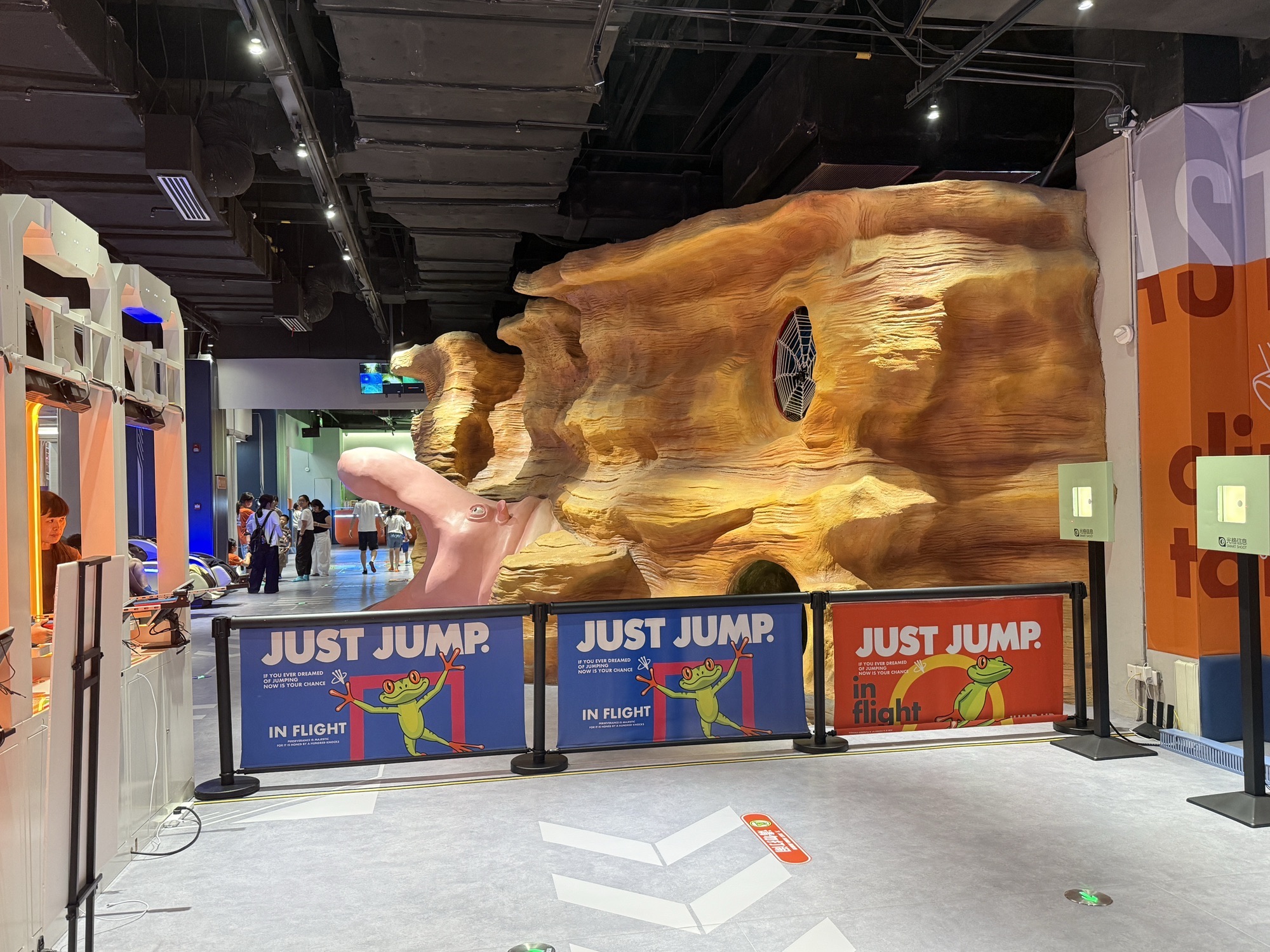 场地封面-竞动力运动乐园(武商梦时代店)