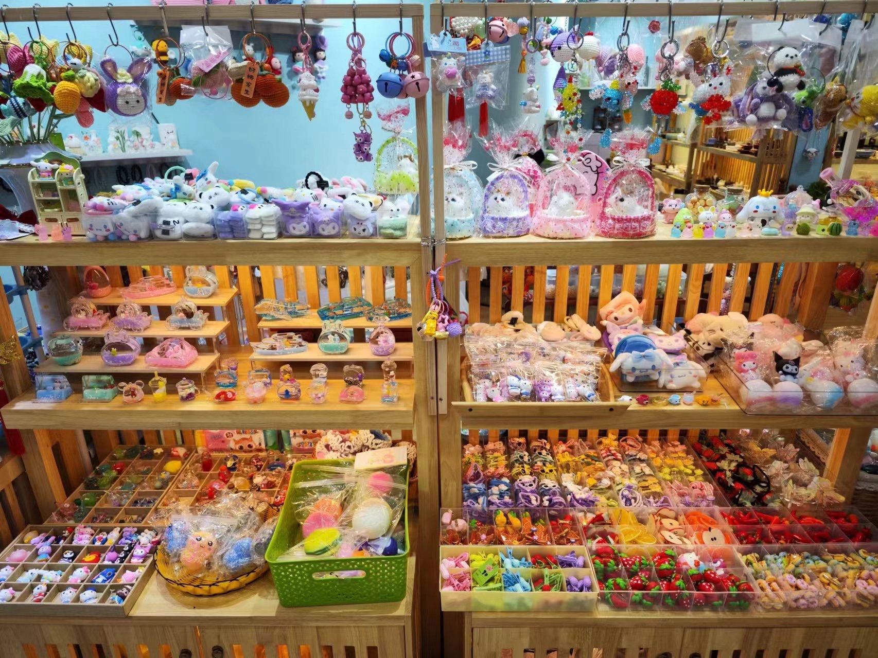 福星尚手品·谷子店(财富中心A区店)