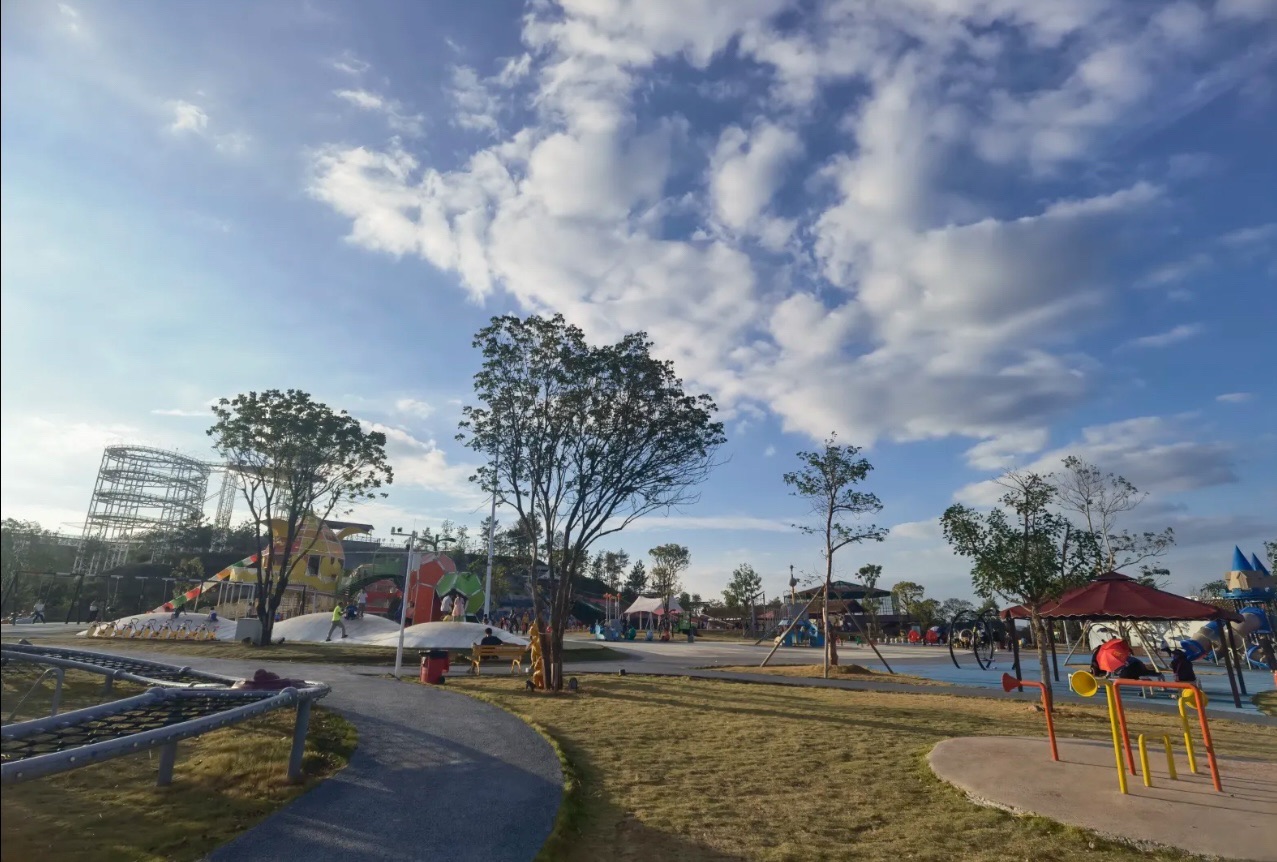 玖崇湖动物世界游乐园