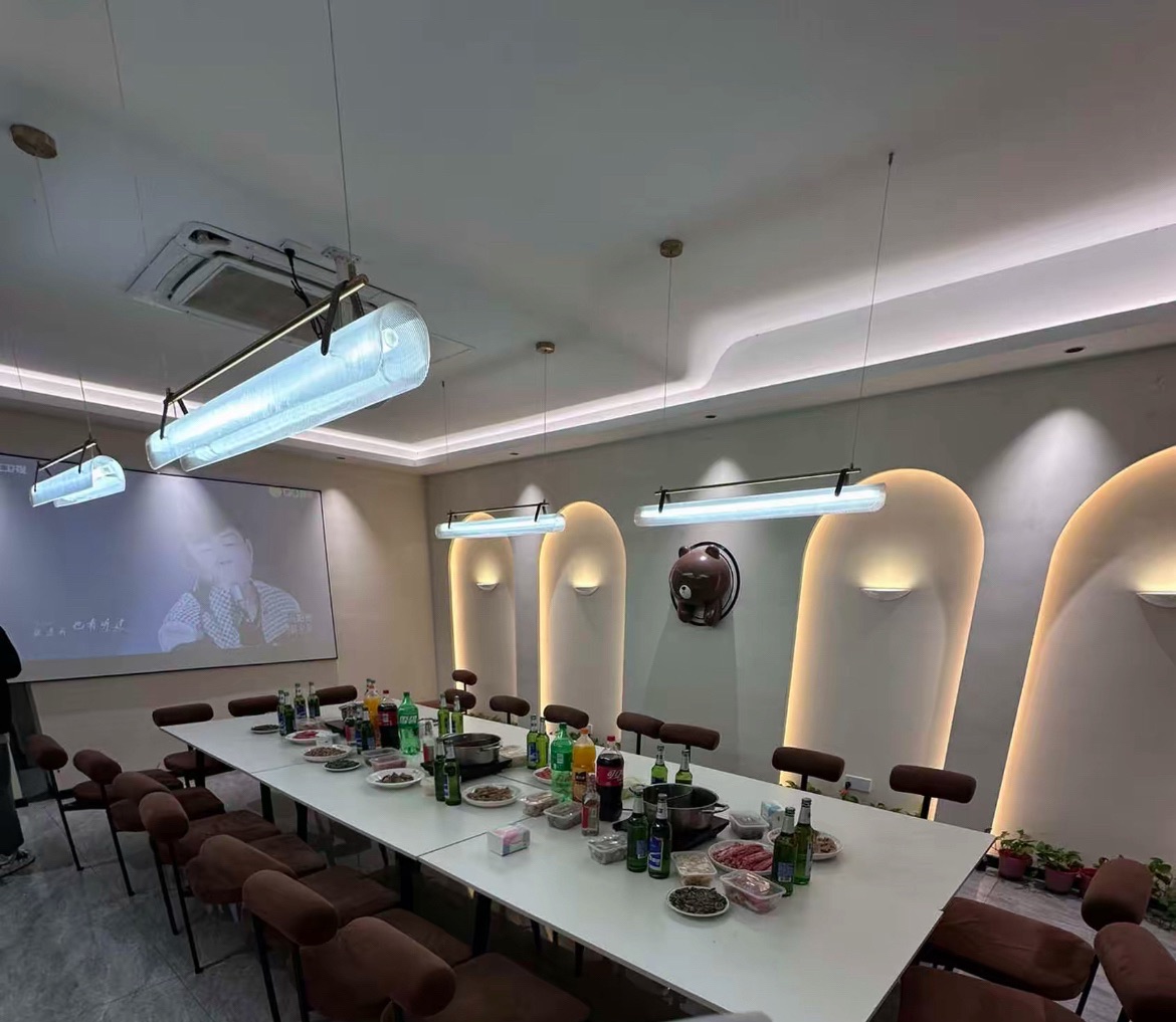慢姑娘云谷别墅轰趴馆(科创园店)