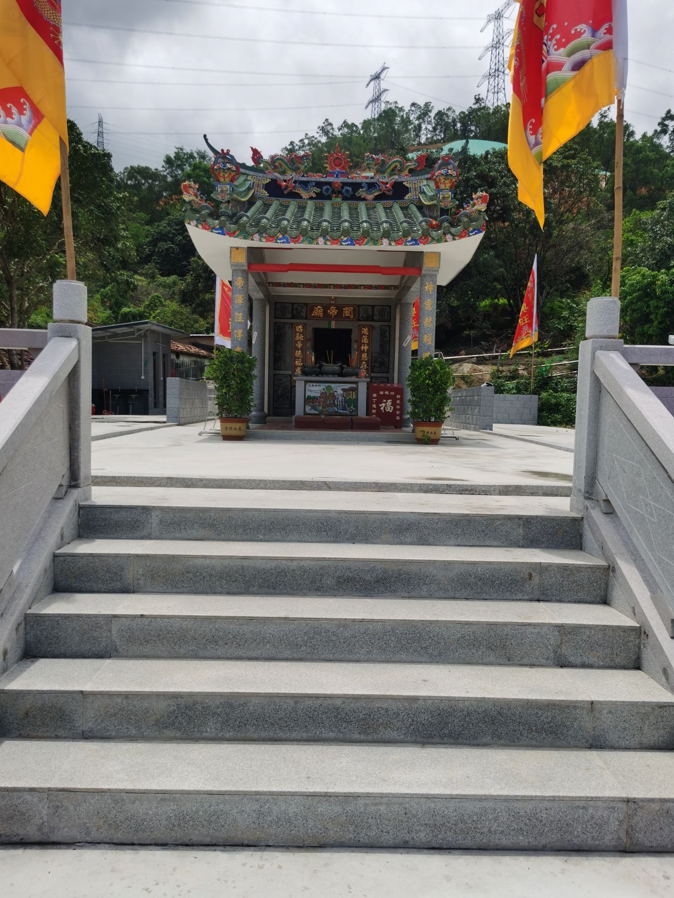 关公财神庙实景照片