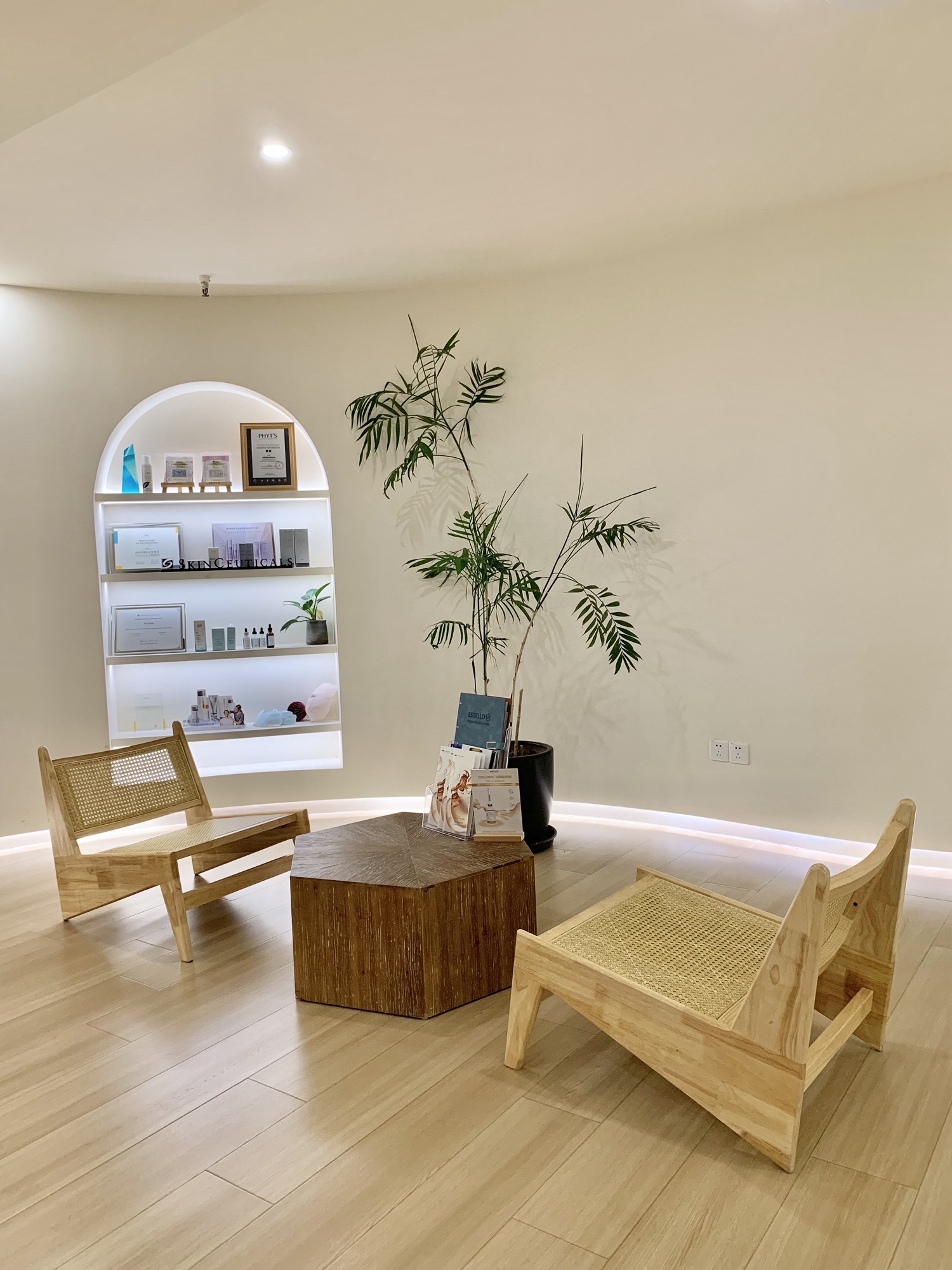 尚阁丽皮肤管理·sangolady森林店(重庆南坪万达广场店)