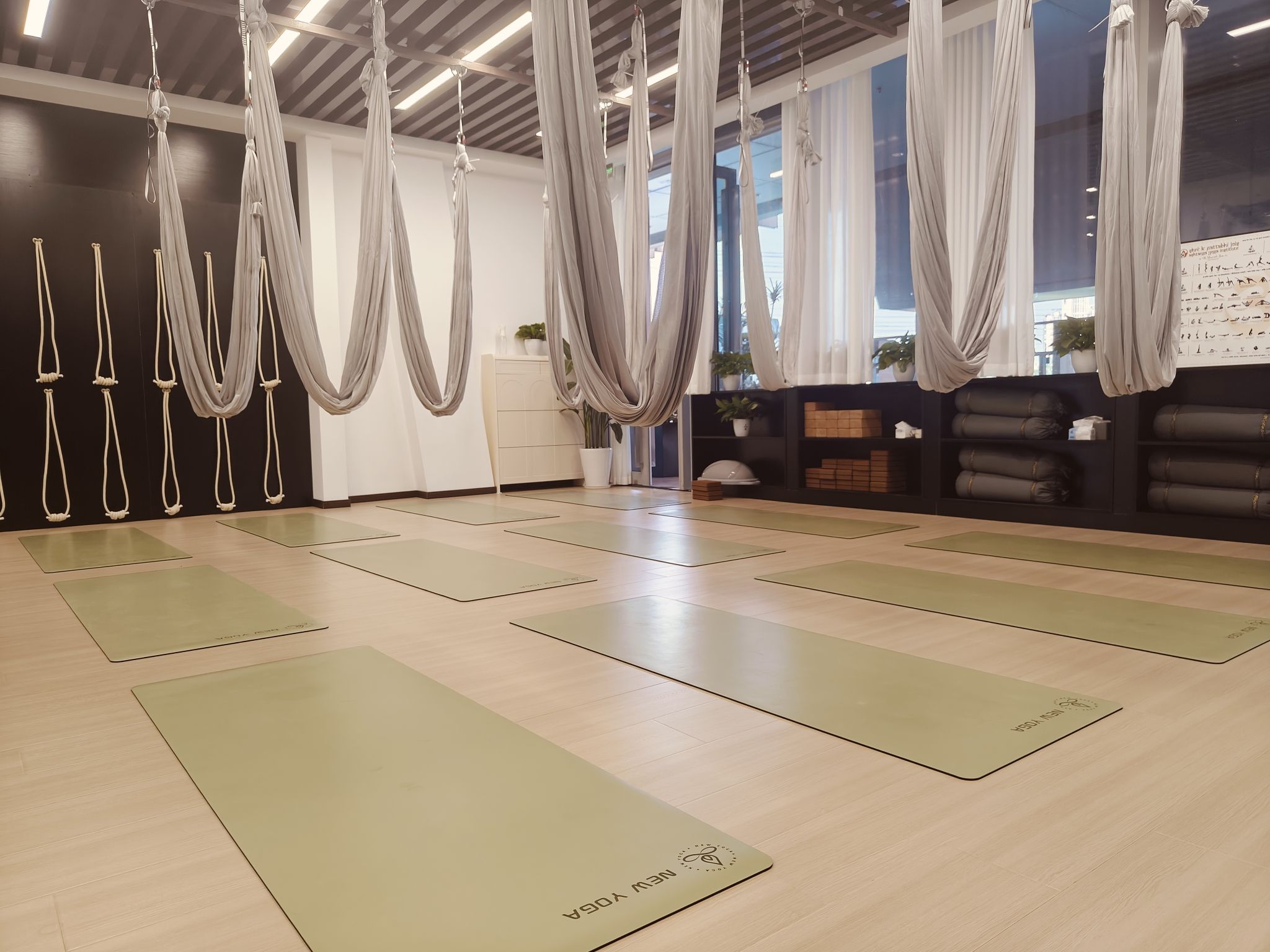 场地封面-NEW YOGA瑜伽生活馆