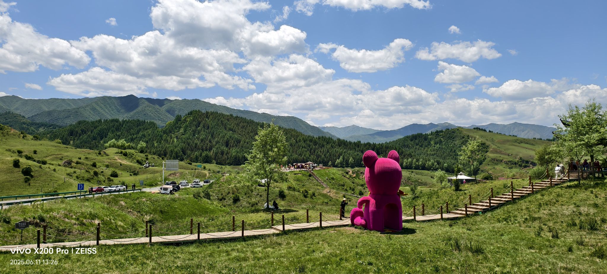 临夏州沿太子山旅游大通道(康乐县药水峡入口)