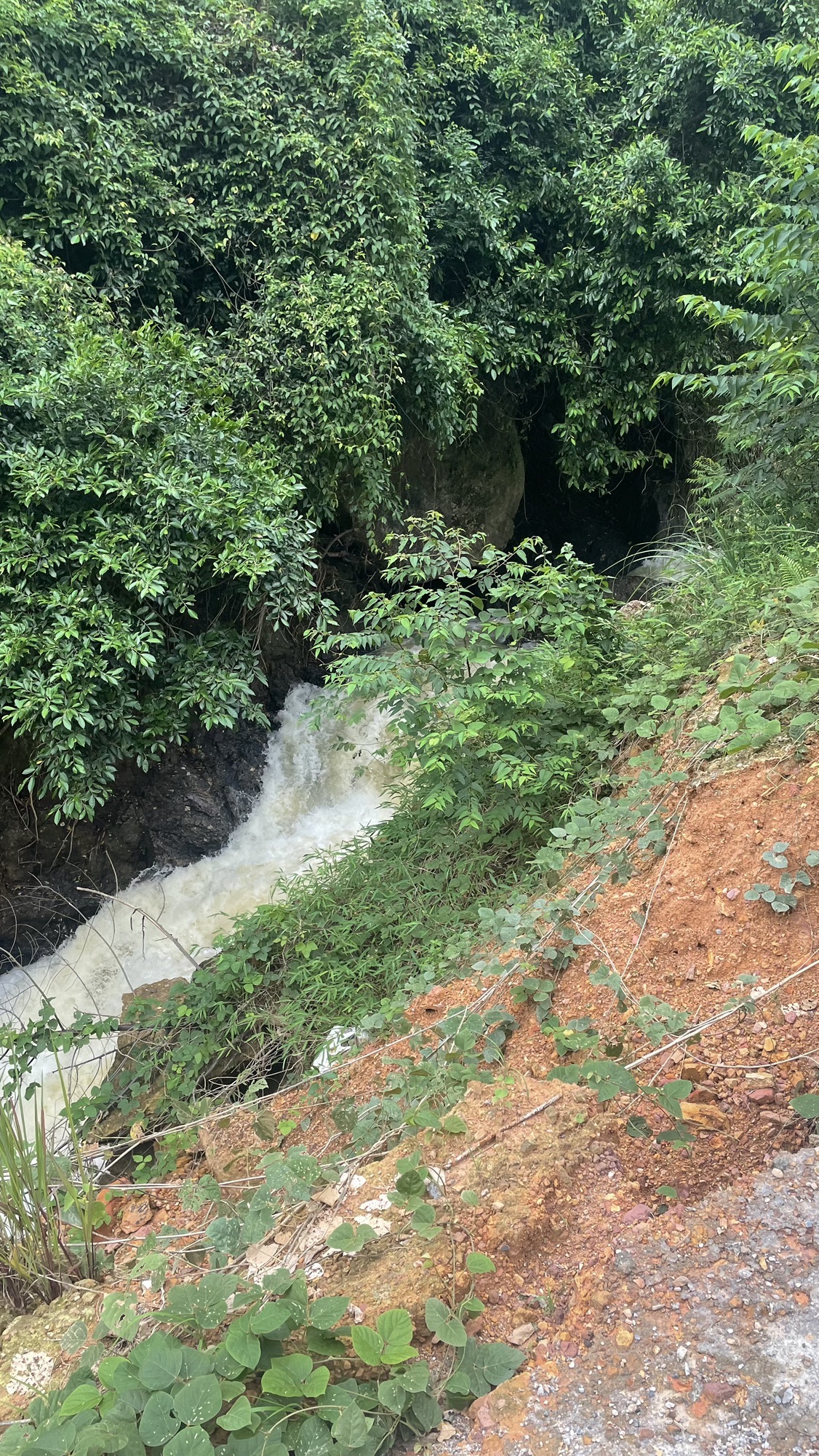 尖山瀑布旅行图片 1