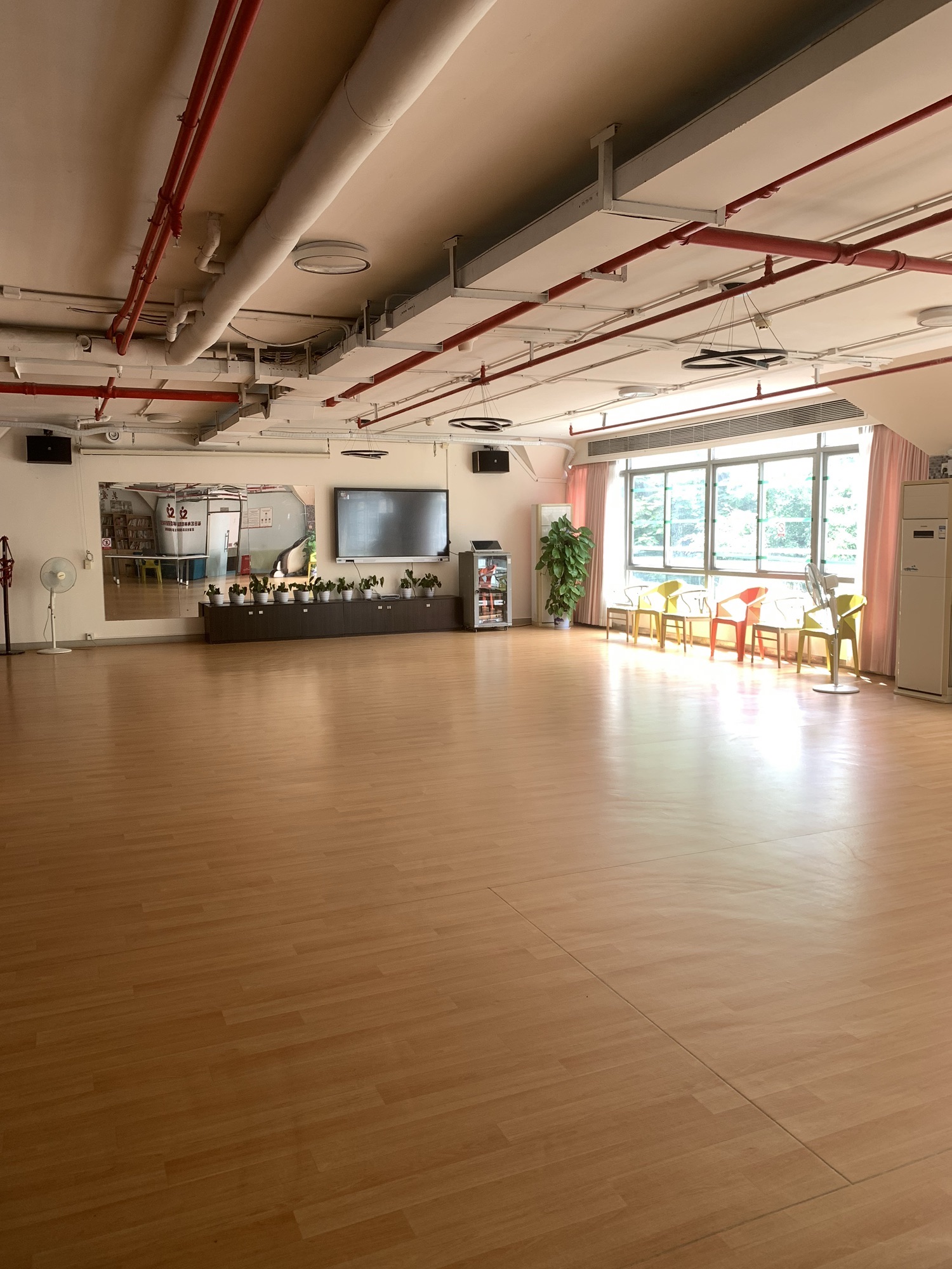 深圳市福田区新兴社区颐康之家养老中心