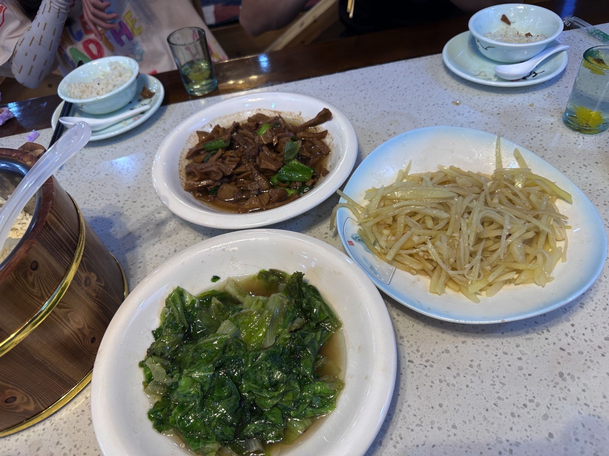 黄山巷子里土菜排档(锦绣花园店)
