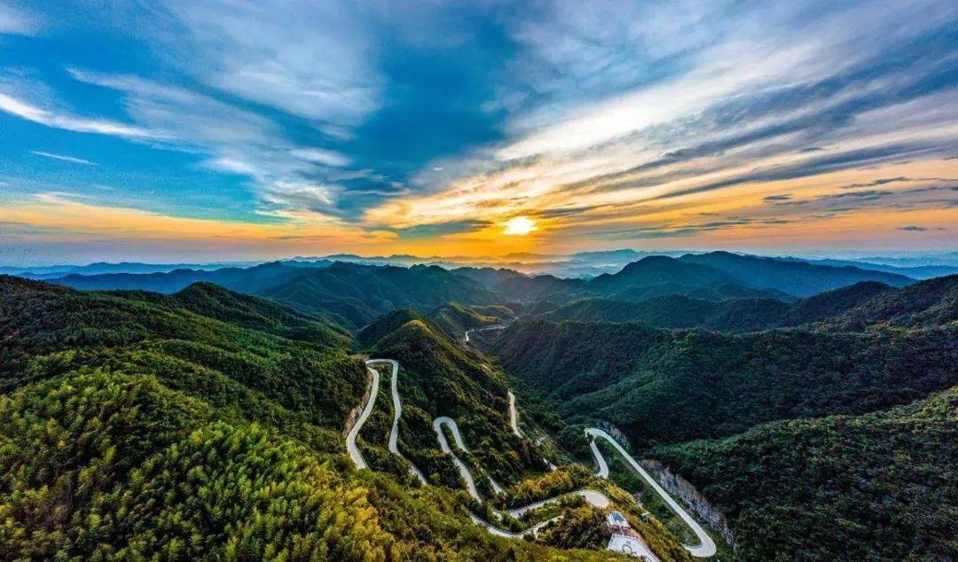 中国红岭公路观景台旅行图片 2