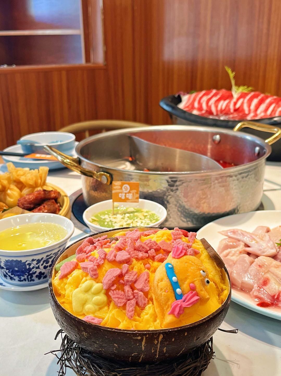 咩咩椰子鸡糟粕醋·老海南饭馆(大东海店)