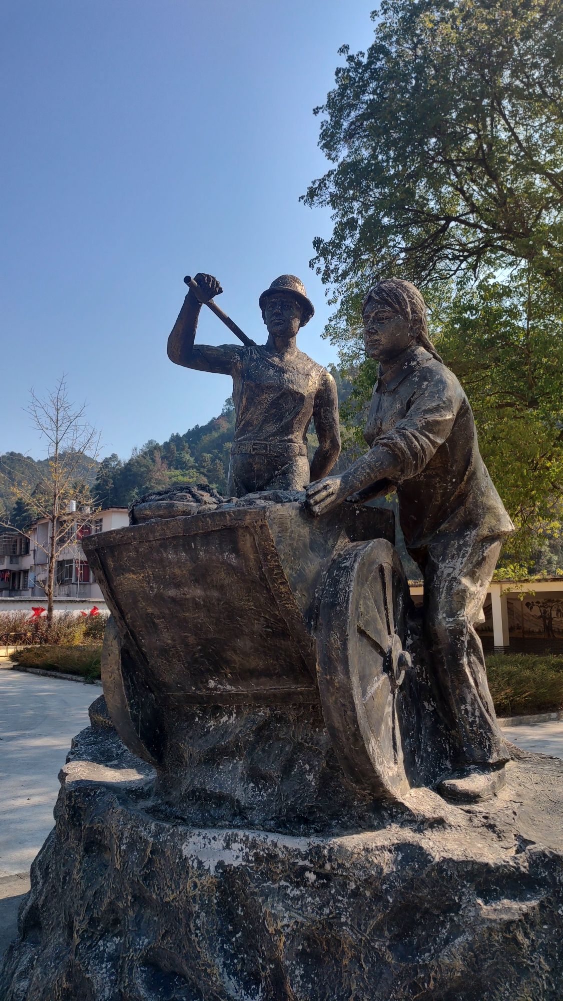 澜河镇七四三矿纪念公园旅行图片 3