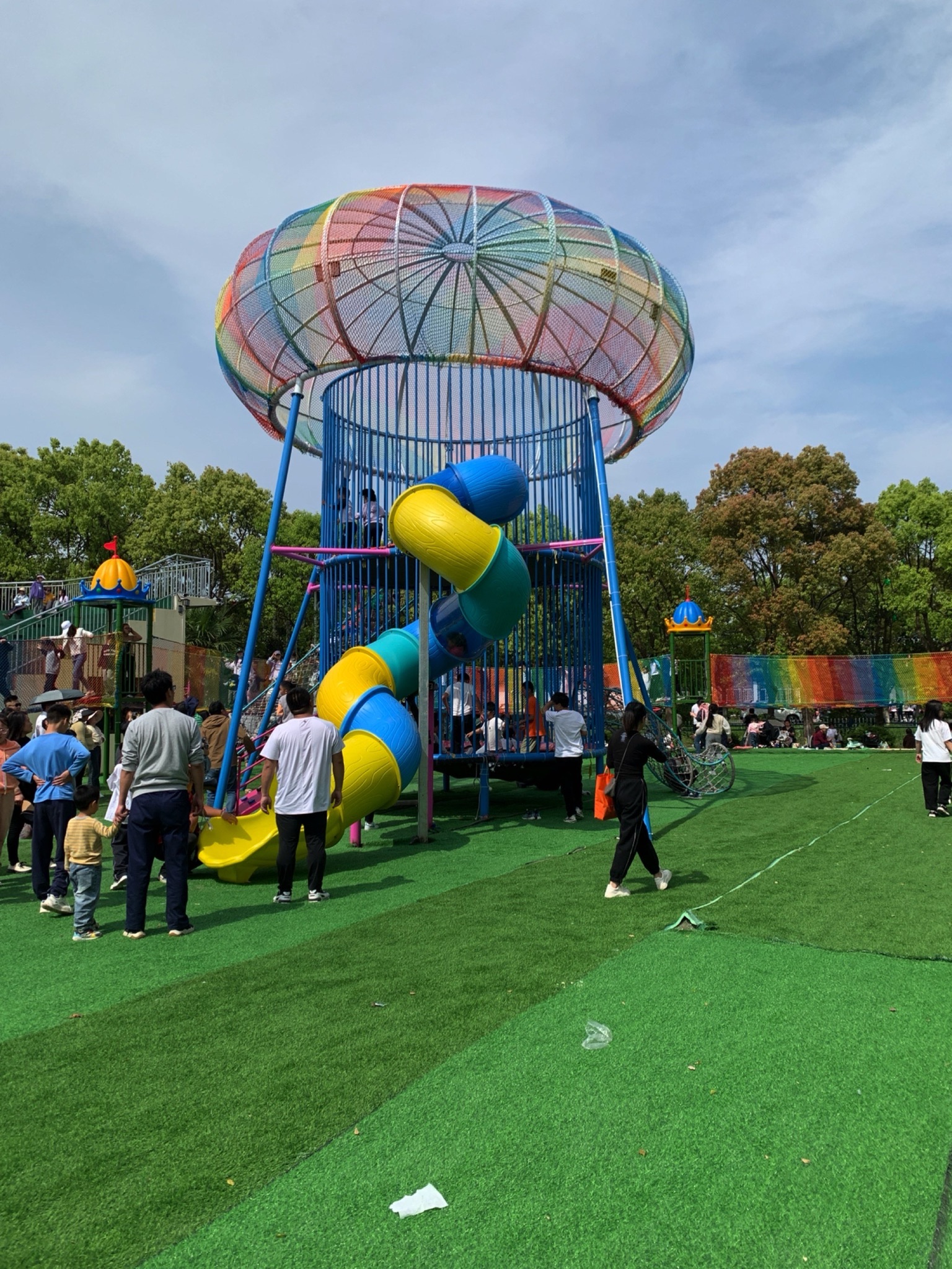 场地封面-申隆亲子乐园