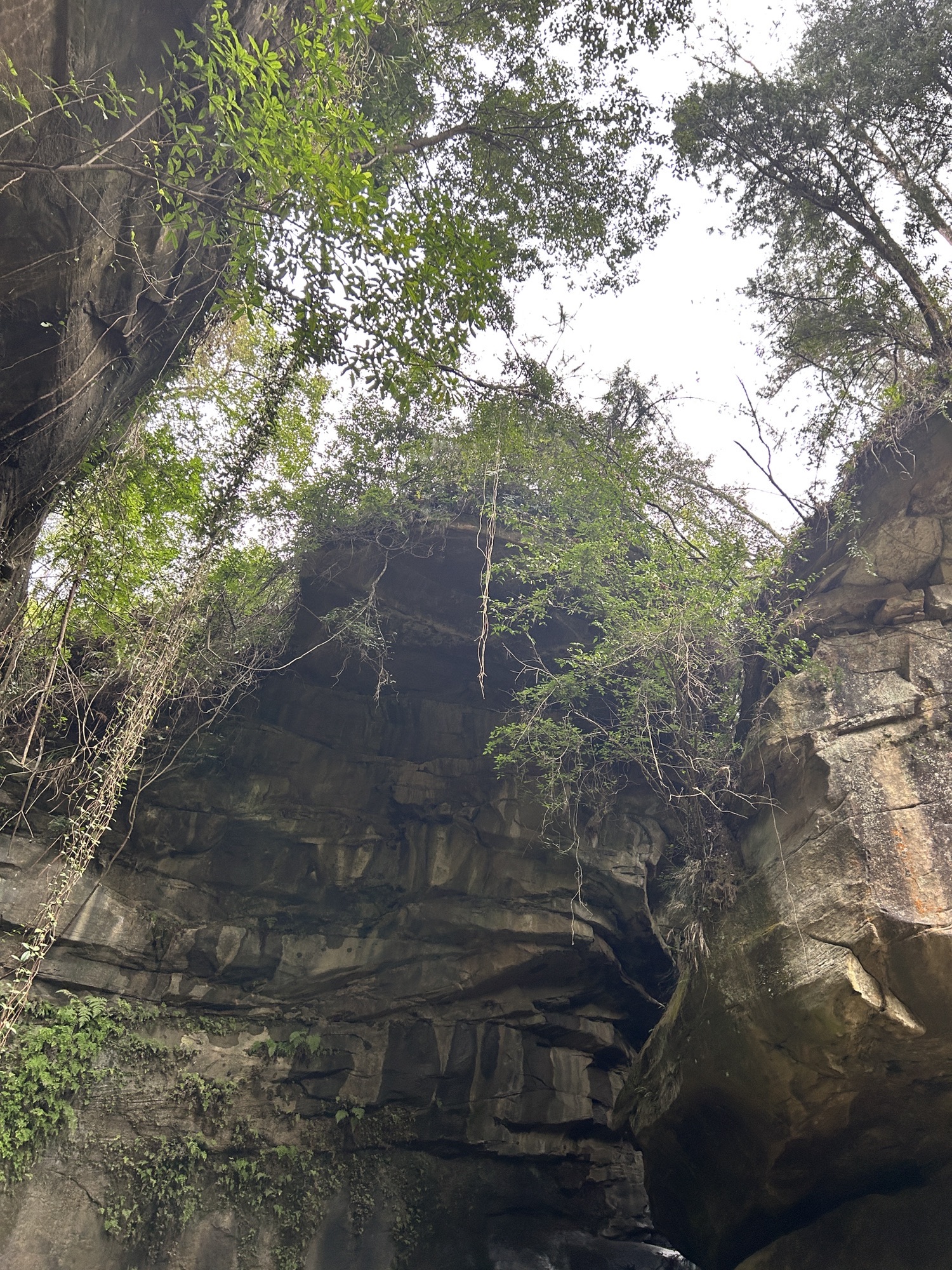 响水洞大峡谷旅行图片 1