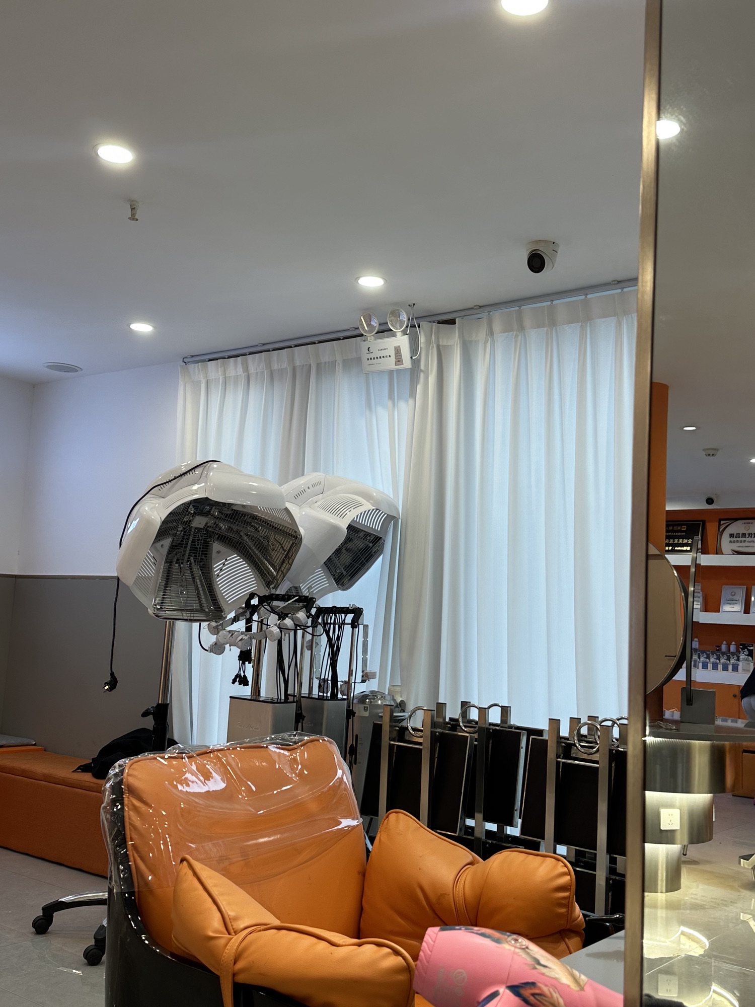 宫铭美容美发(美的广场A座店)