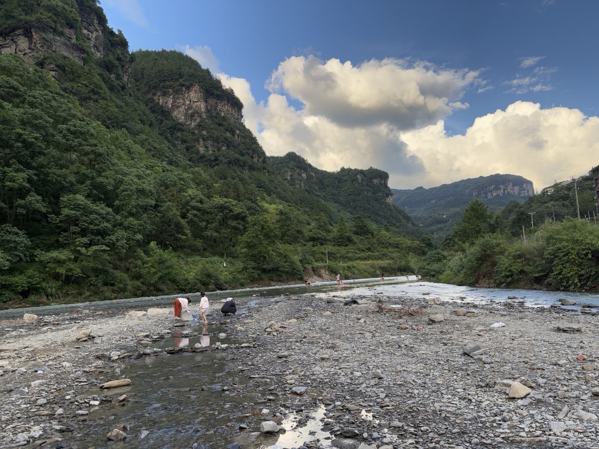 场地封面-梯岩坝露营公园