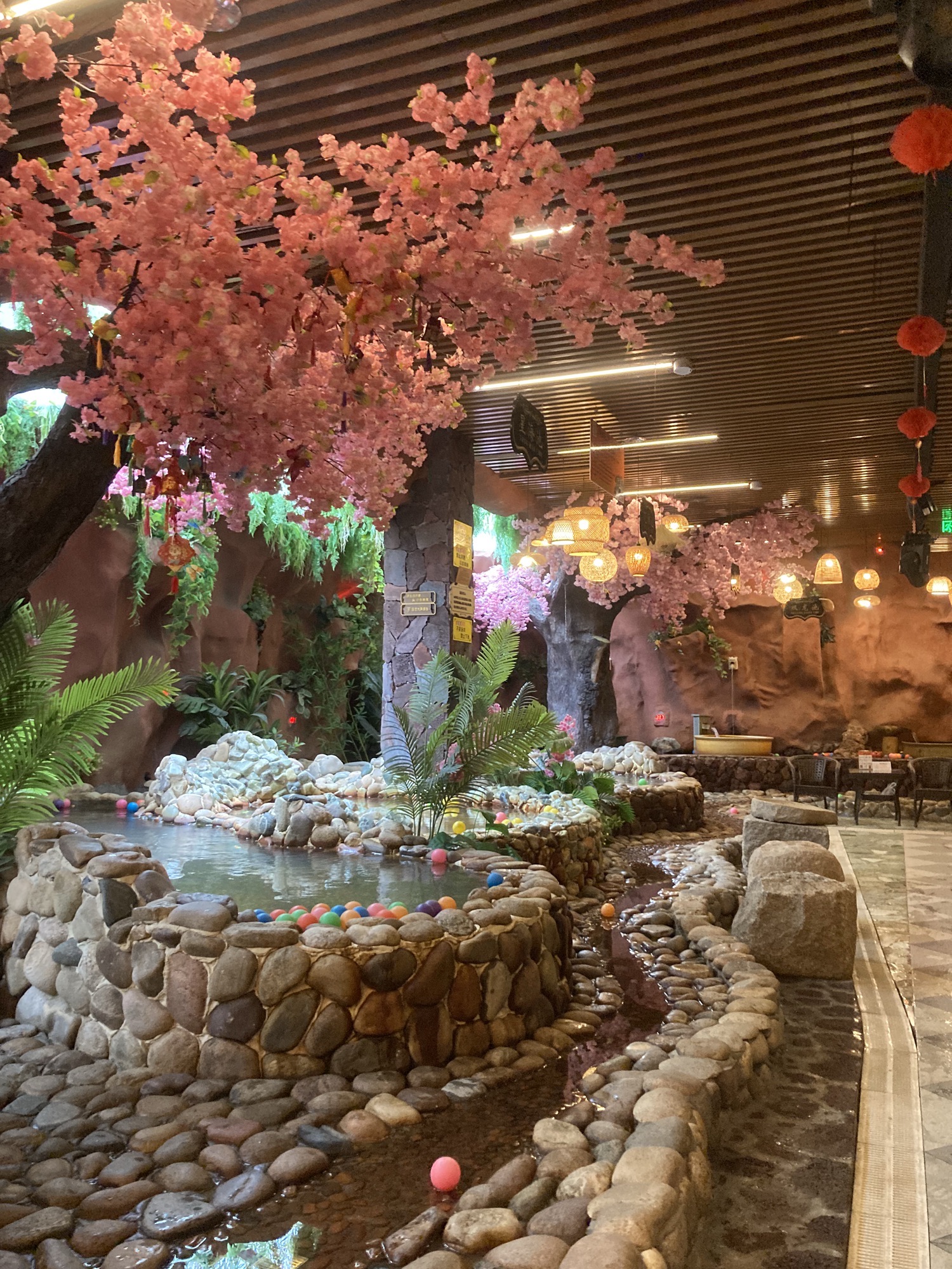 三潮温泉度假小镇(潮州店)