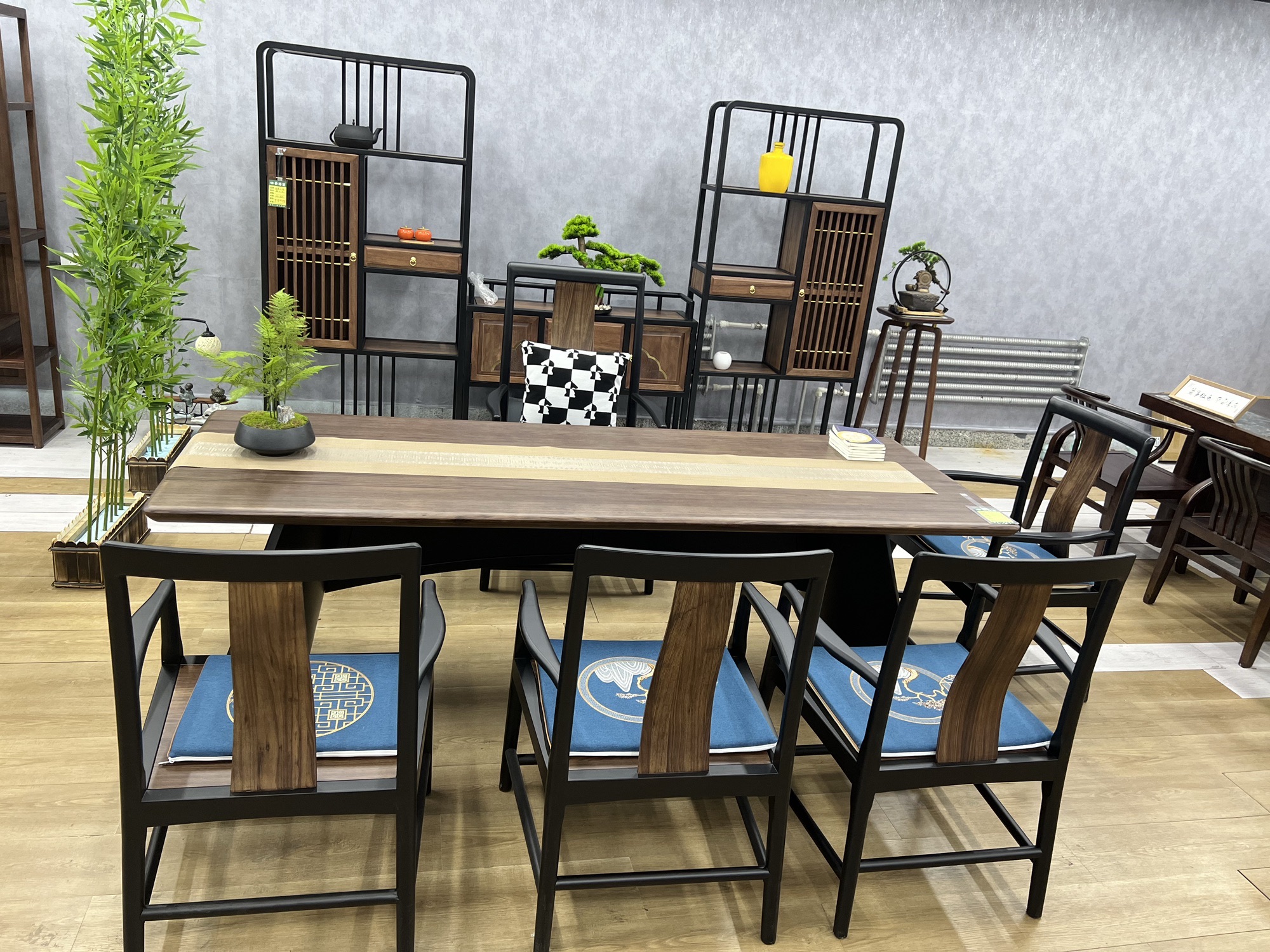 长春奋达家具工厂店