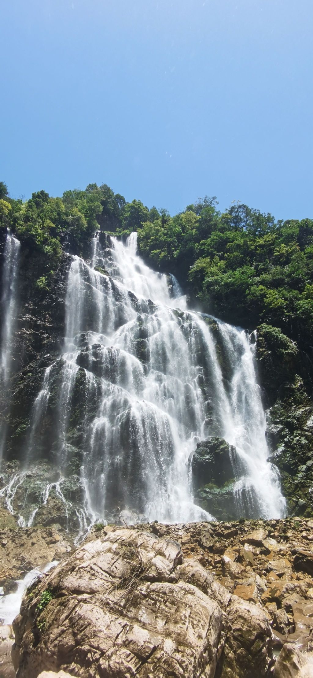 燕远村瀑布旅行图片 3