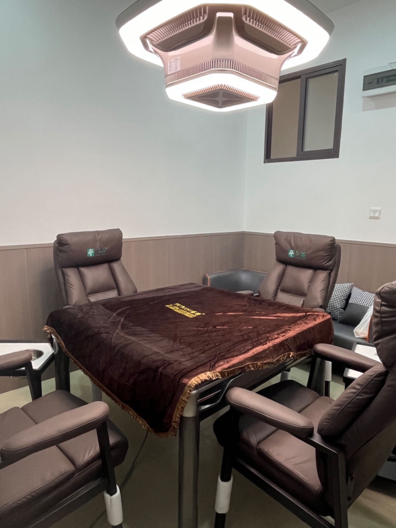 场地封面-久雀24小时棋牌室(中交景悦店)