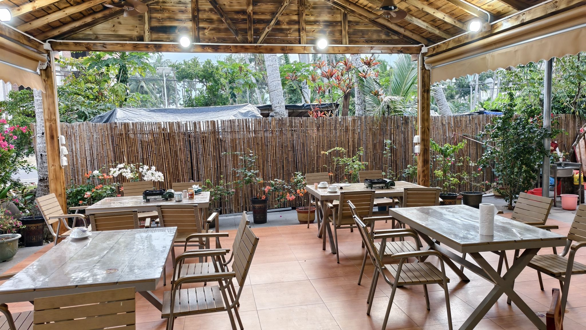 文昌东郊黄大妈椰奶鸡店