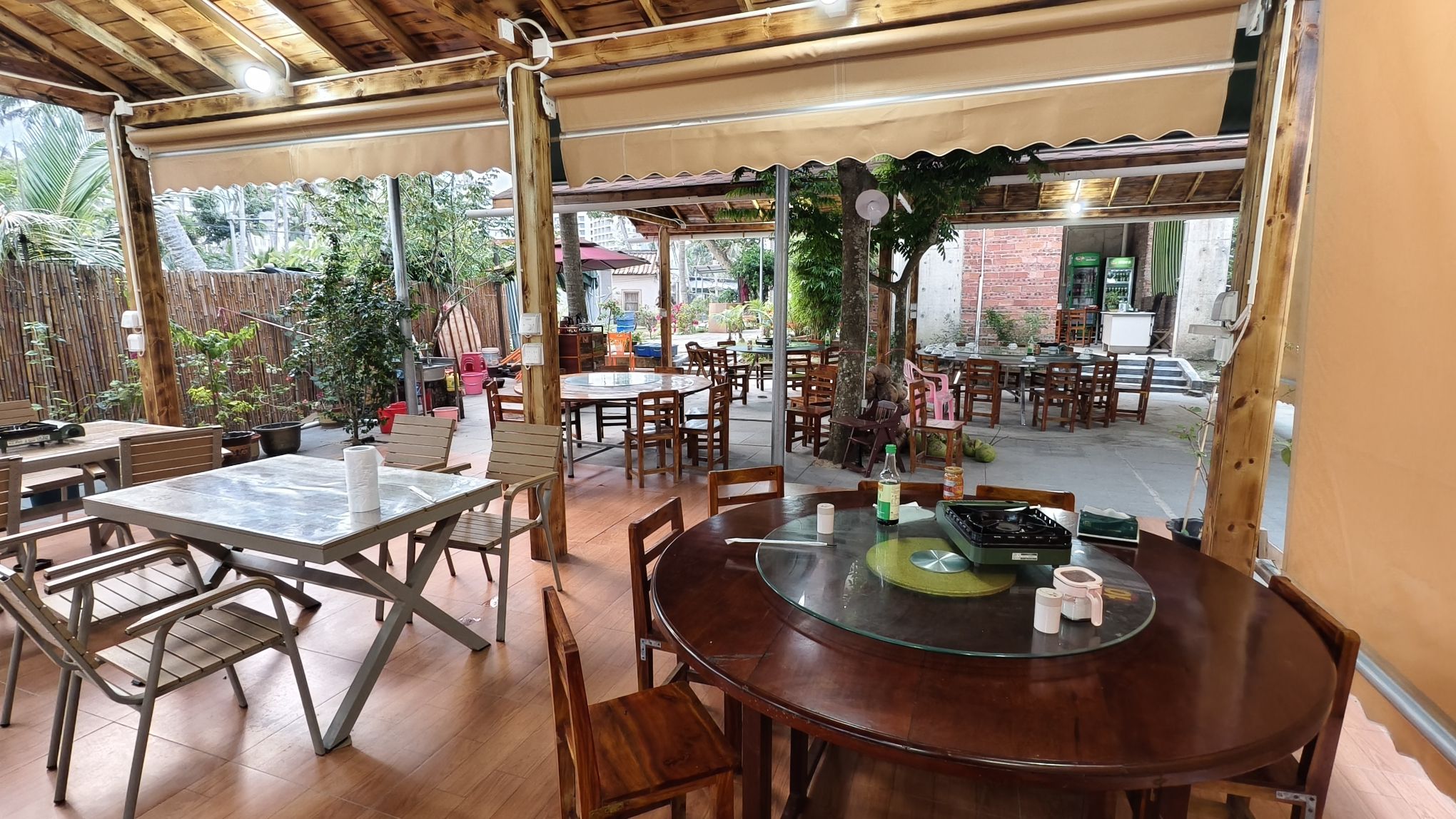 文昌东郊黄大妈椰奶鸡店