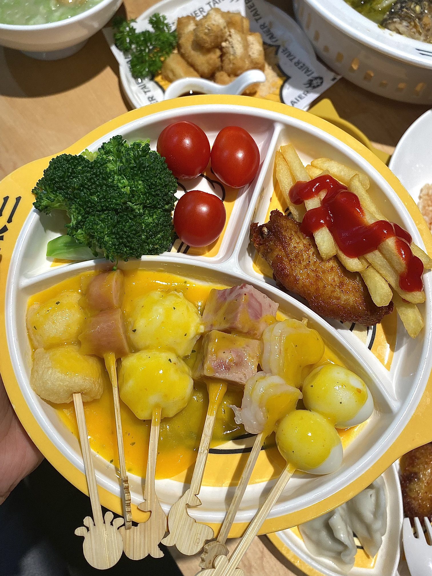 佳儿萌豆儿童辅食餐厅(临汾尧都万达广场店)