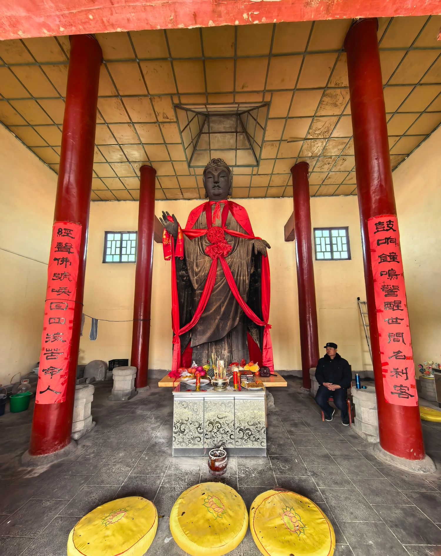 铁佛寺实景照片