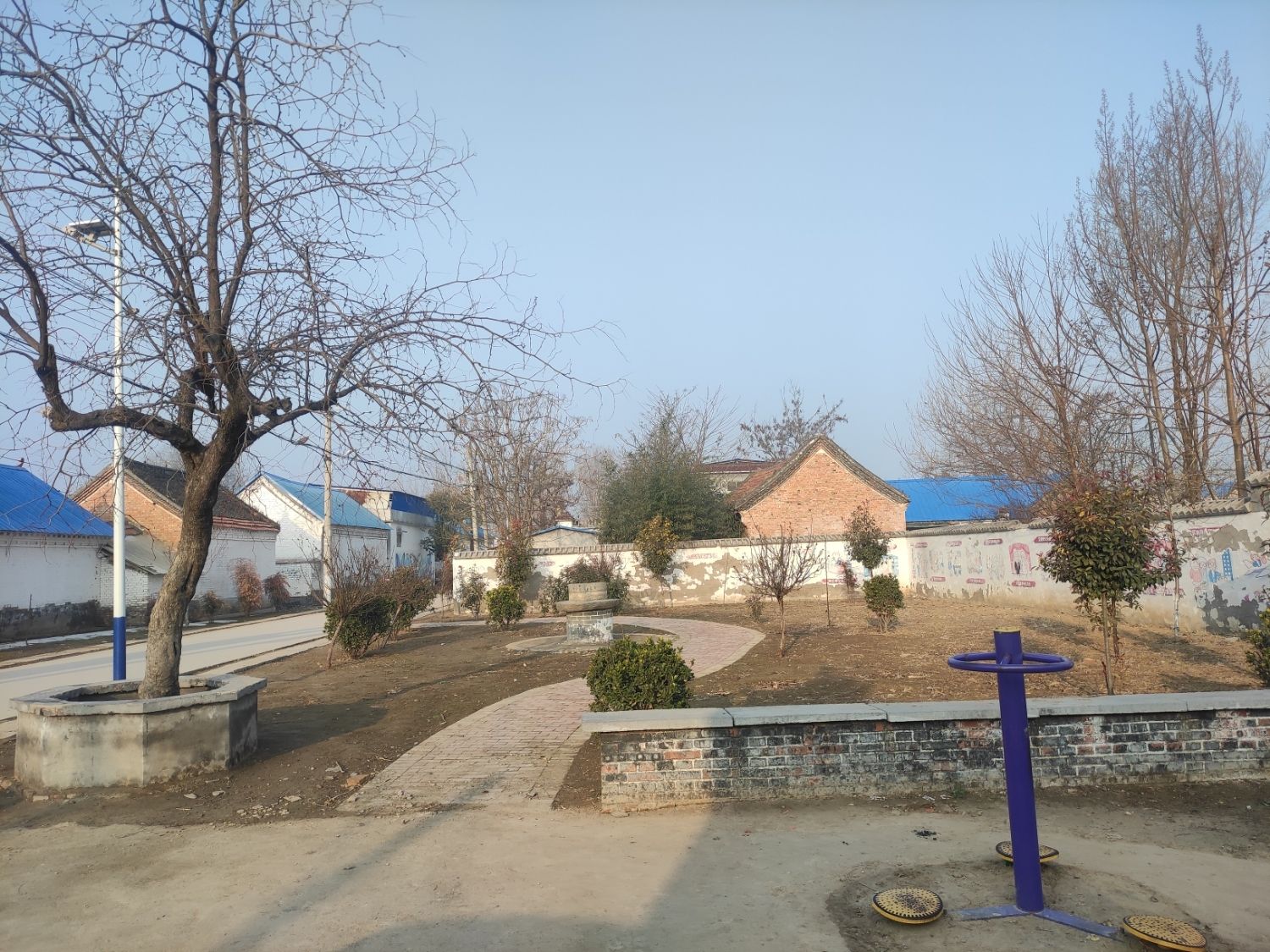 姚堂村街心花园旅行图片 1
