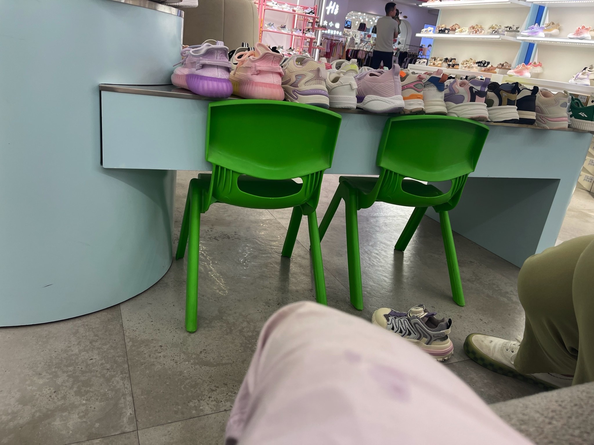 昊龙玩具品牌折扣会员店