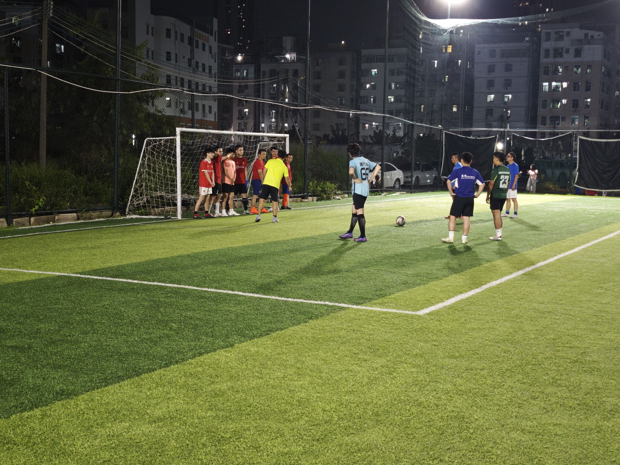 场地封面-风鹏足球场(华为馆)