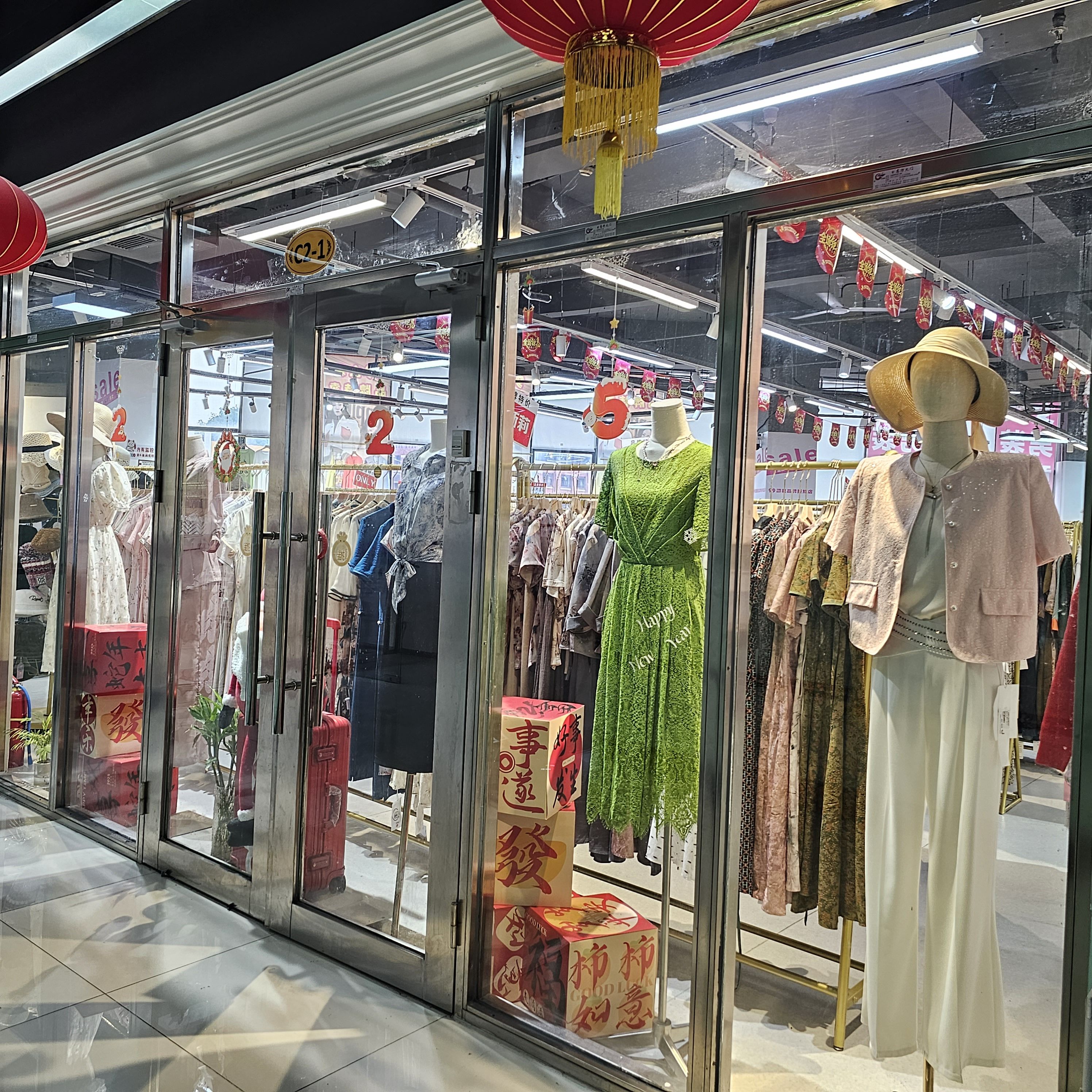 珠海99女装品牌折扣店