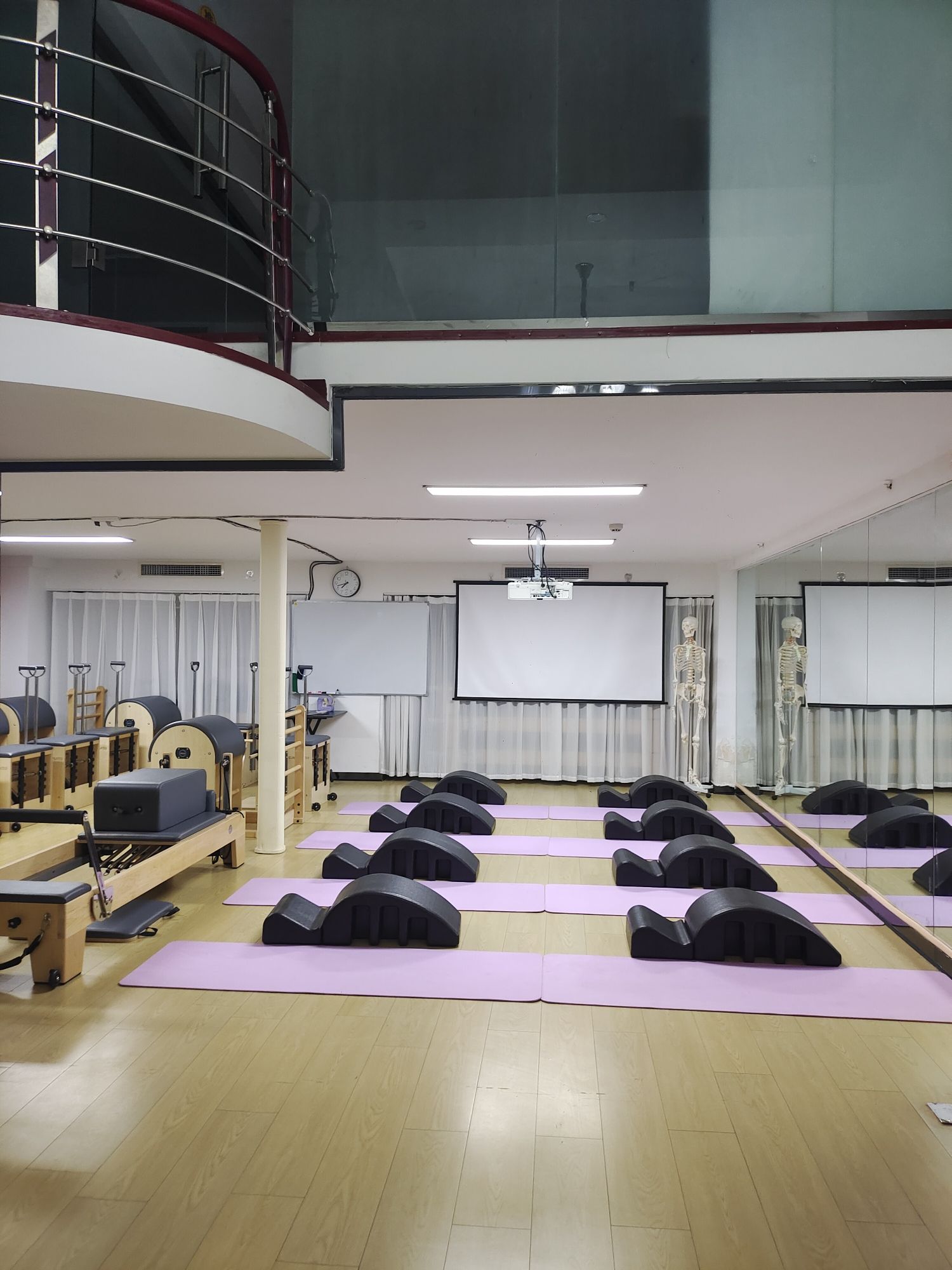 场地封面-伽沐南普拉提