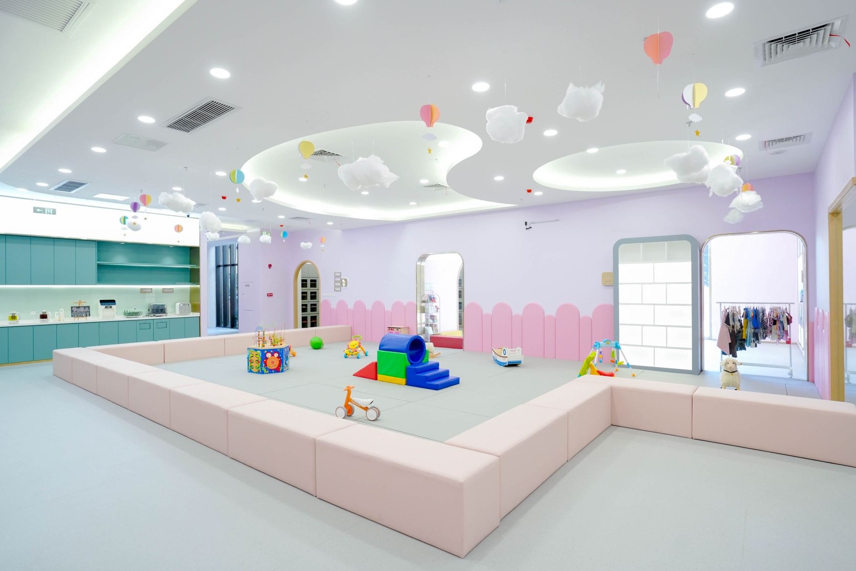 场地封面-龙格亲子游泳俱乐部