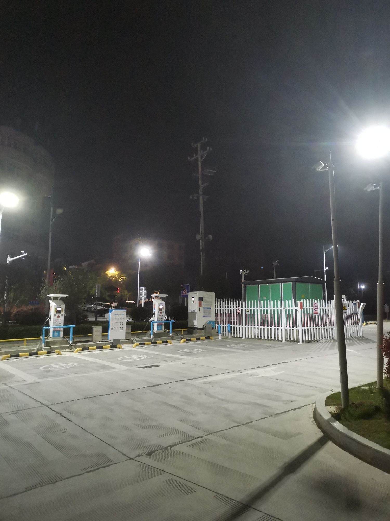 中国石化汽车充电站(安庆宿松未来中心充电站)