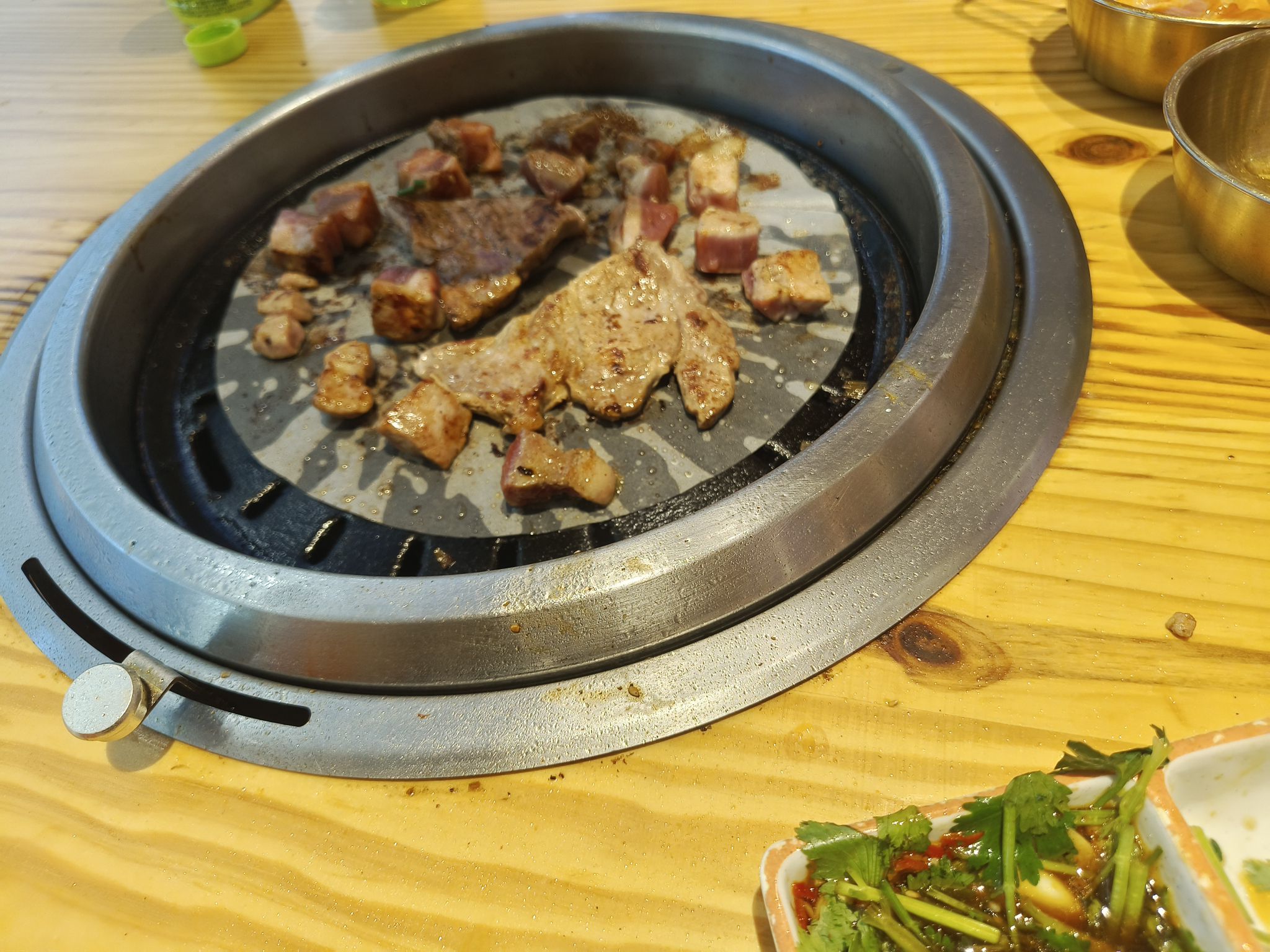 古鲁特烤肉自助餐厅(赣州君尚店)