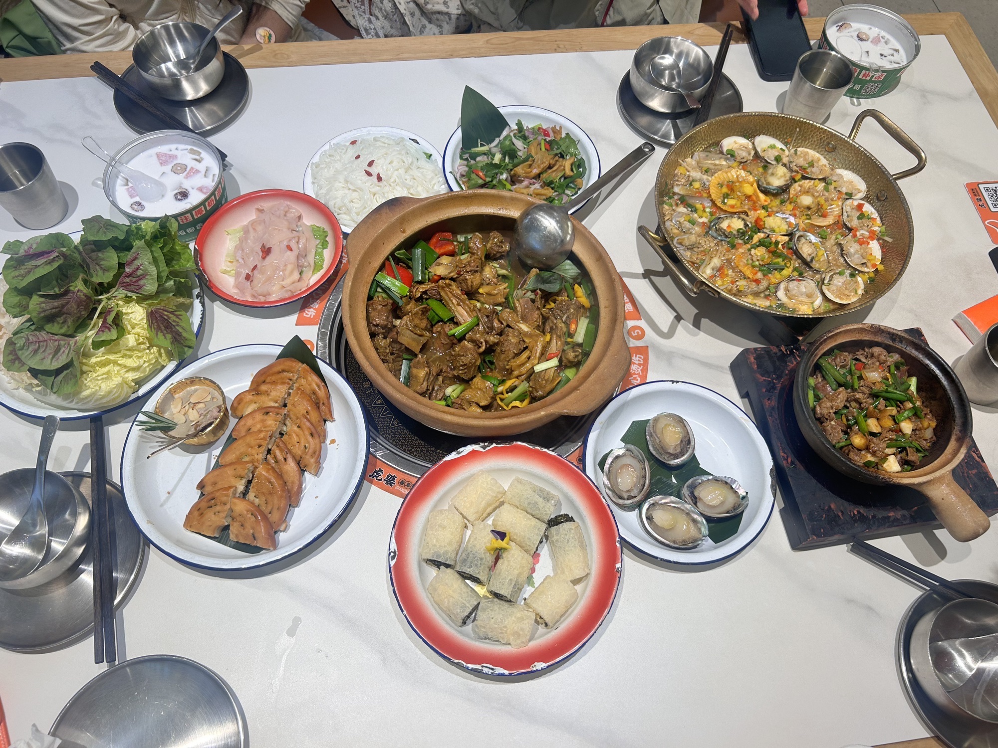 虎婆香草鸭·海南大排档(丽禾MOHO广场店)