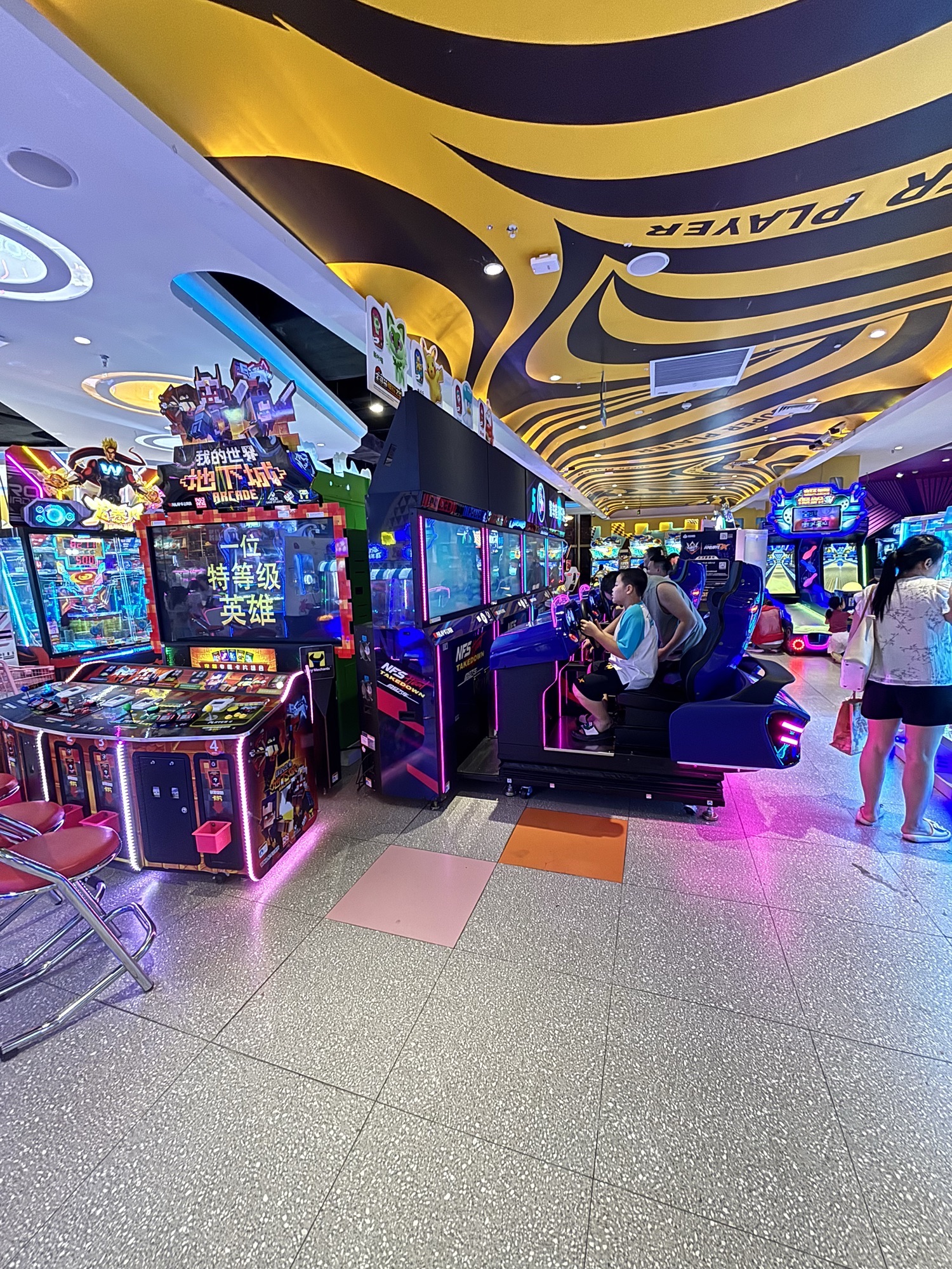 场地封面-环游嘉年华(海珠万达店)