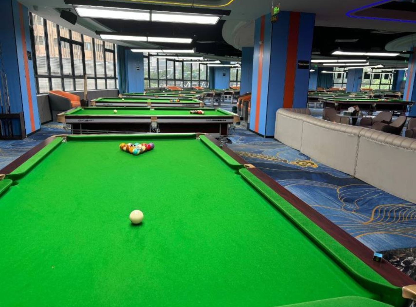 场地封面-V8台球棋牌俱乐部