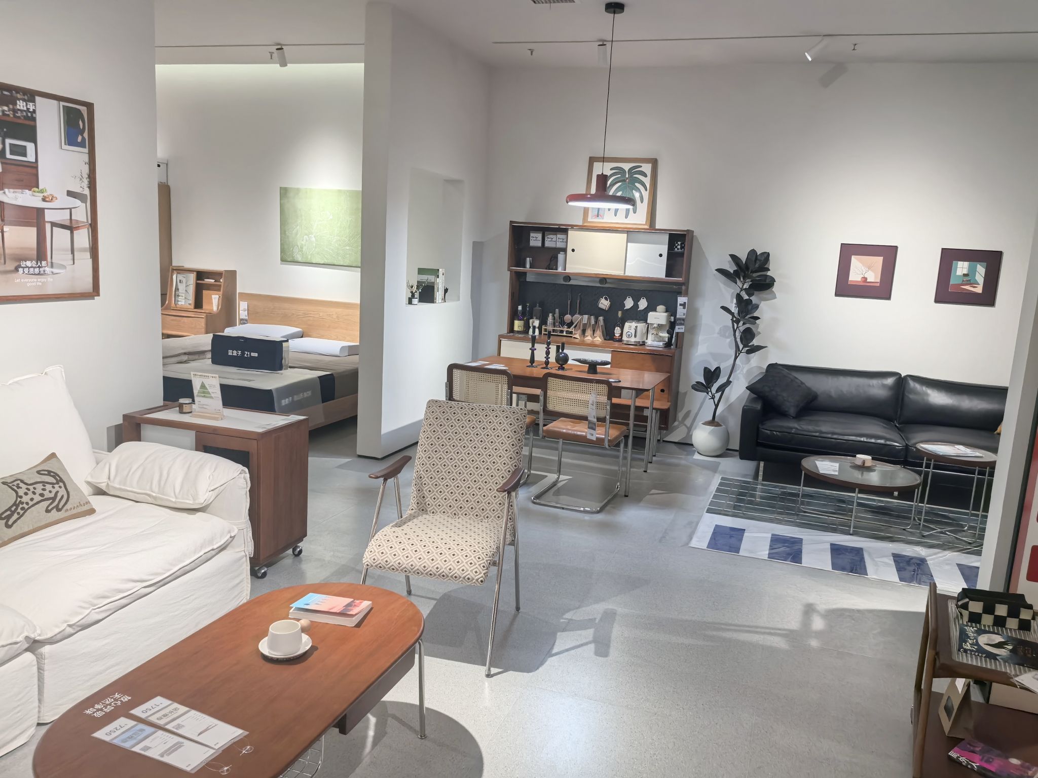 出乎生活家具(洛阳名优店)蓝盒子体验店