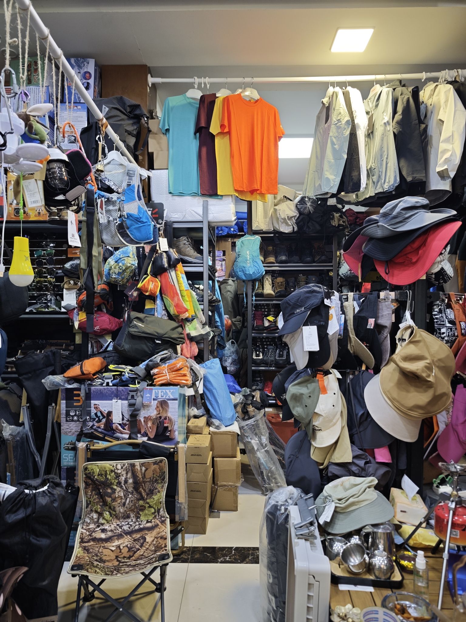 拓跋部落户外用品折扣店
