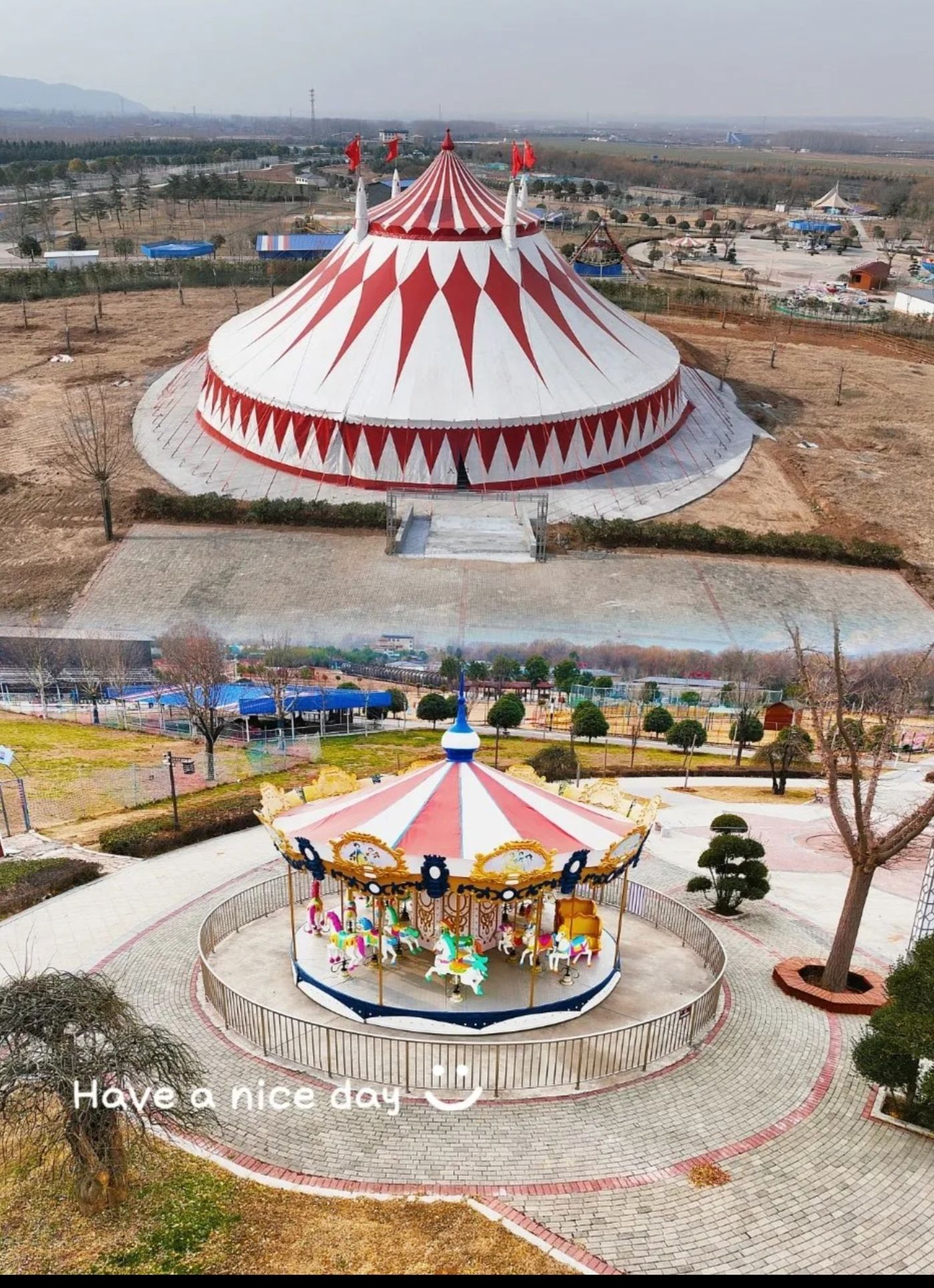 七彩童话动物王国旅行图片 1