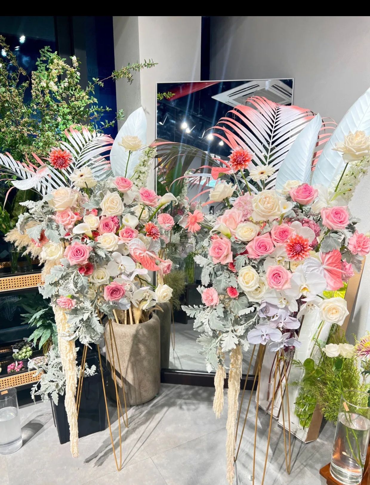 卓凡定制鲜花店·气球派对·宝宝宴(河西店)