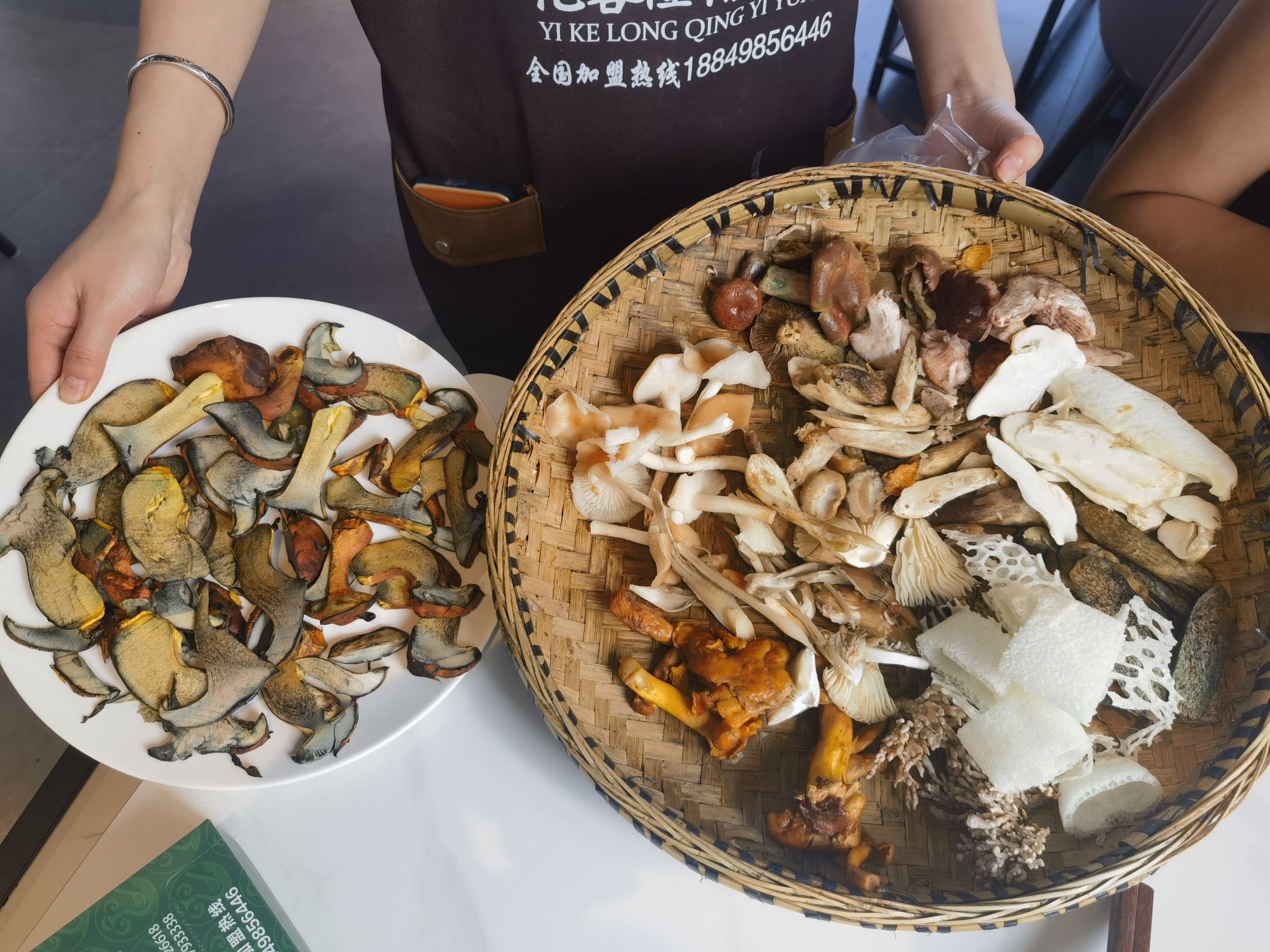 情谊园野生菌火锅餐厅(双院子店)