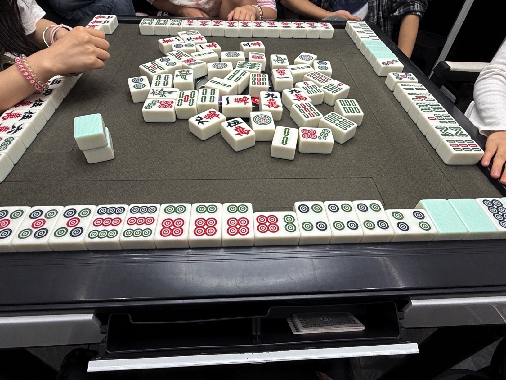 场地封面-火幺鸡·共享·自助棋牌室(邦泰店)