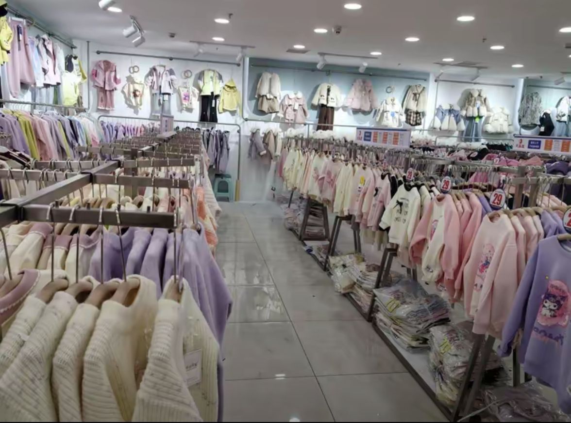 火狐狸服装批发城(豪业·圣迪广场)